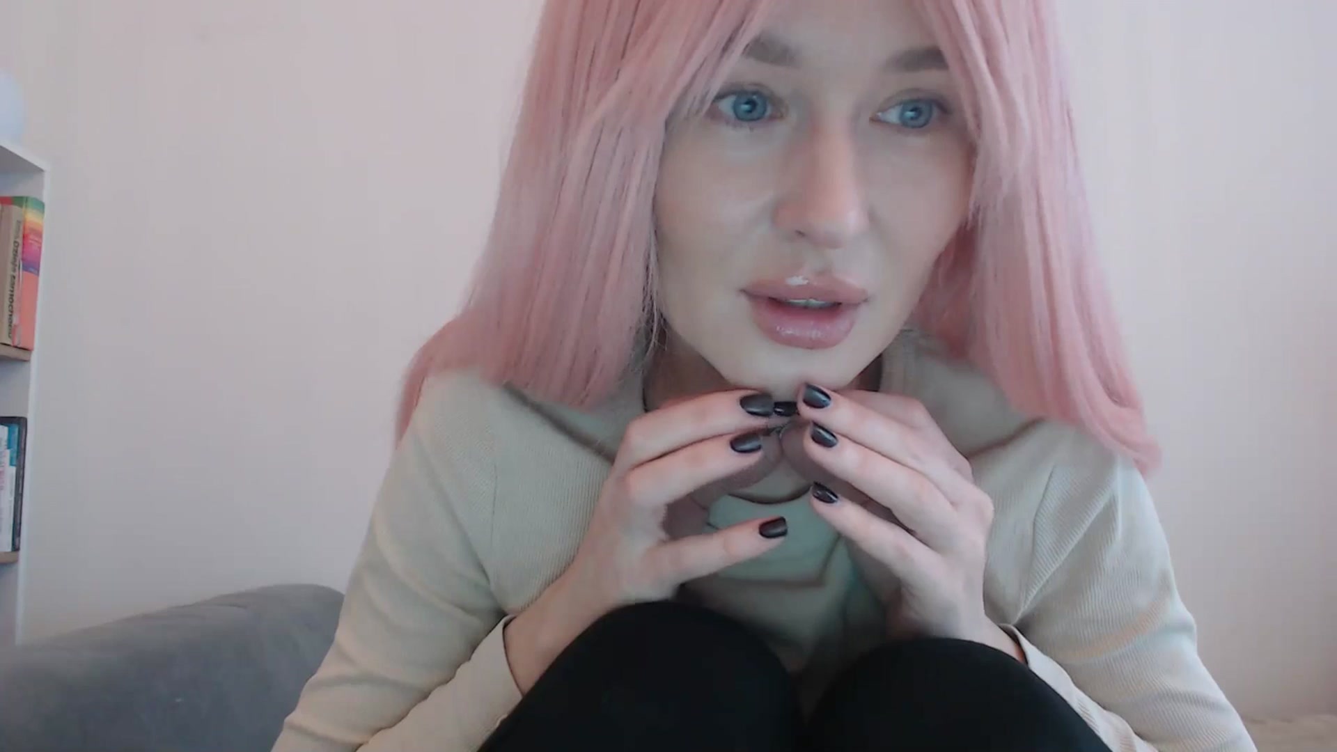 Gallery image thumbnail from yourcammodelx's myfreecams stream on, 02/28/2025, 13:15 image 16 of 20