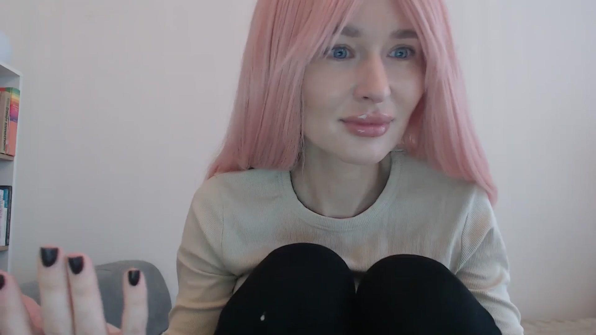 Gallery image thumbnail from yourcammodelx's myfreecams stream on, 02/28/2025, 13:15 image 8 of 20