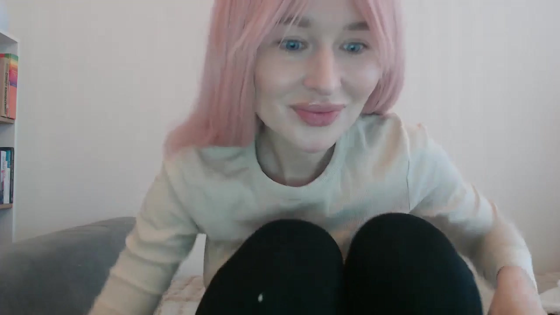 Gallery image thumbnail from yourcammodelx's myfreecams stream on, 02/28/2025, 13:15 image 19 of 20