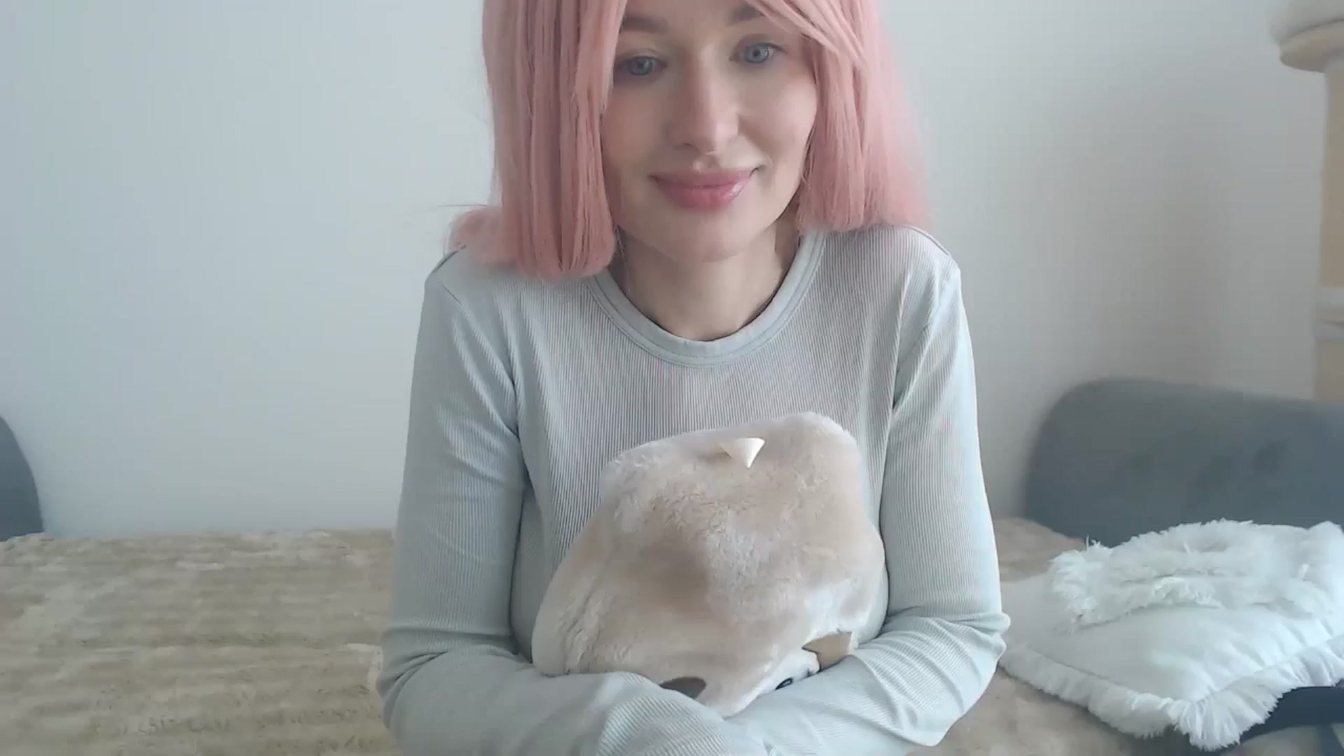 Gallery image thumbnail from yourcammodelx's myfreecams stream on, 03/05/2025, 13:28 image 16 of 20