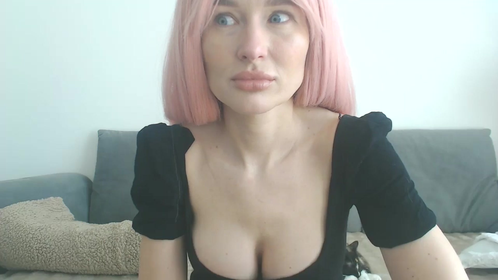 Gallery image thumbnail from yourcammodelx's myfreecams stream on, 03/08/2025, 13:07 image 8 of 20