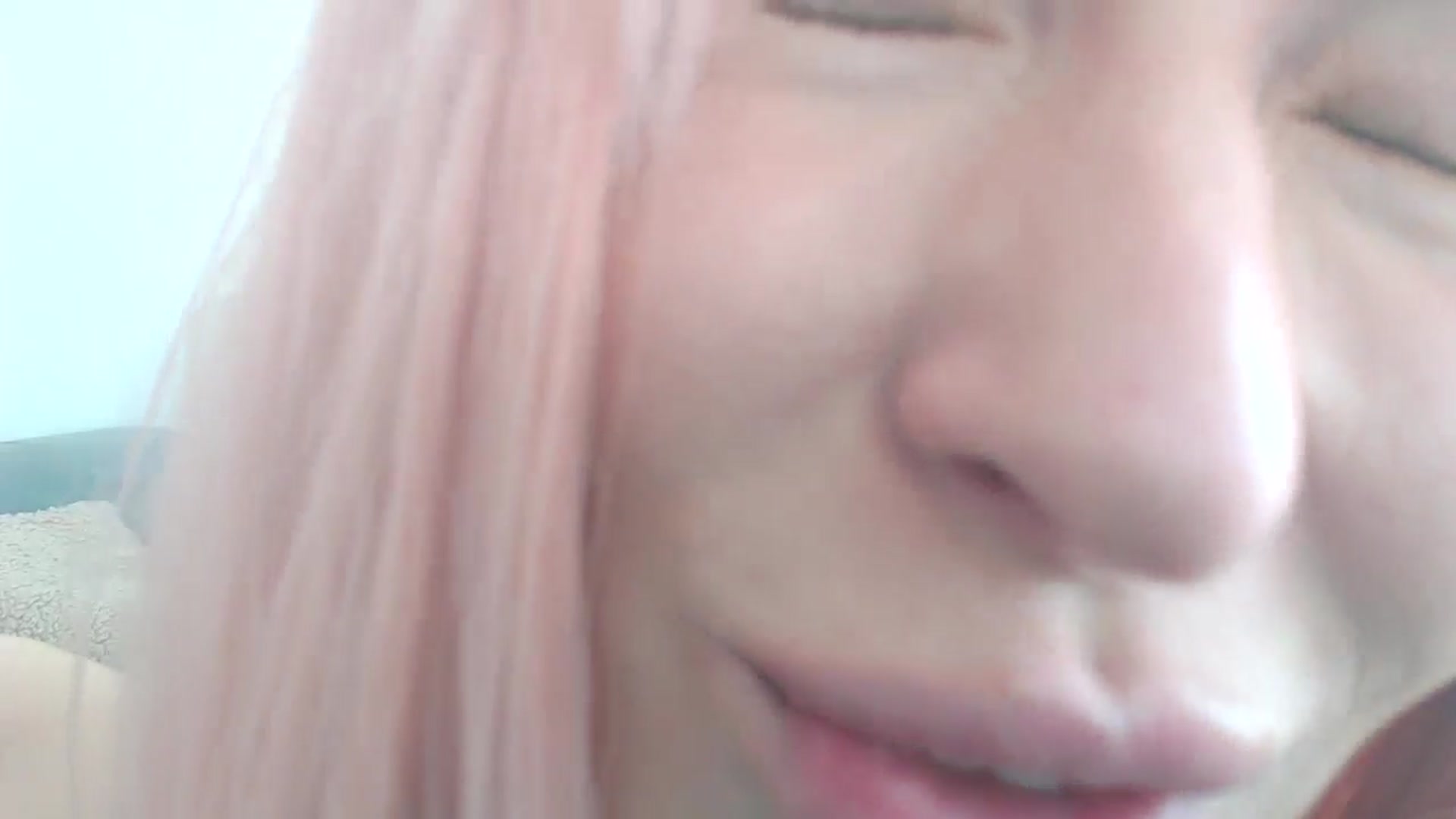 Gallery image thumbnail from yourcammodelx's myfreecams stream on, 03/08/2025, 14:33 image 12 of 20