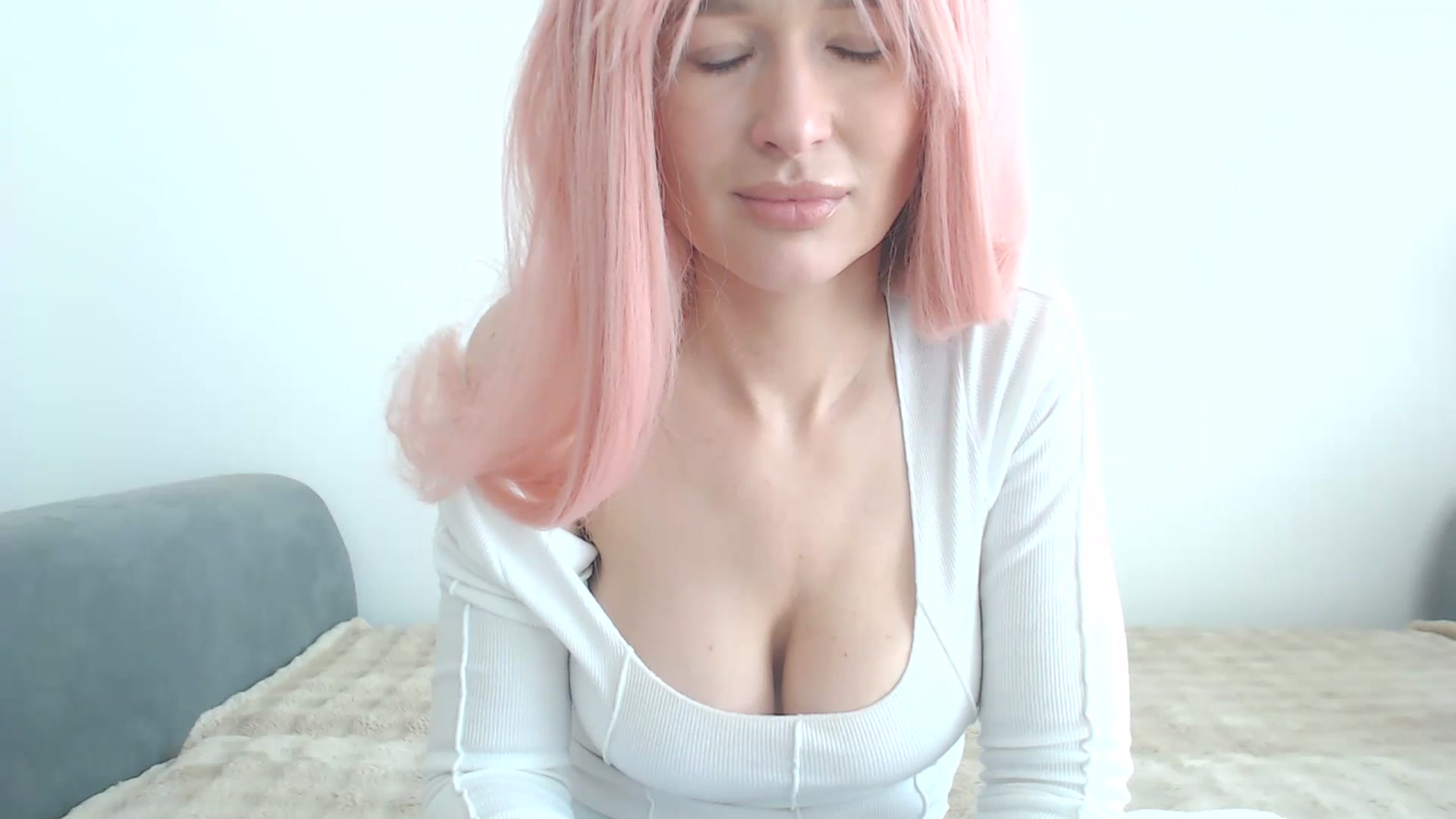 Gallery image thumbnail from yourcammodelx's myfreecams stream on, 03/09/2025, 13:52 image 16 of 20