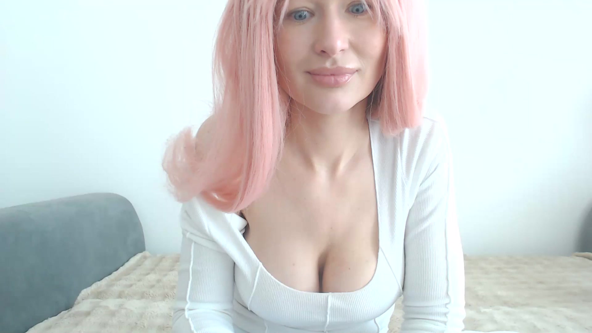 Gallery image thumbnail from yourcammodelx's myfreecams stream on, 03/09/2025, 13:52 image 14 of 20