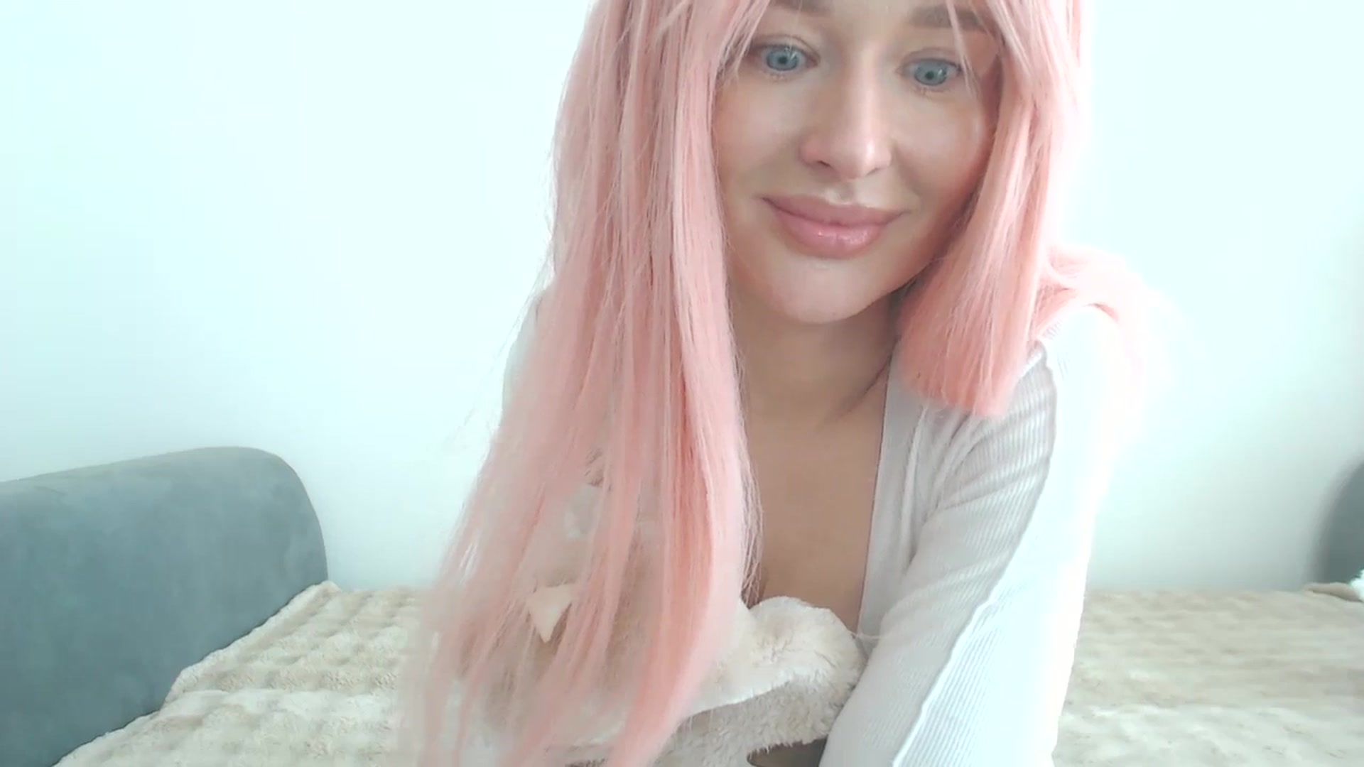 Gallery image thumbnail from yourcammodelx's myfreecams stream on, 03/09/2025, 15:00 image 4 of 20