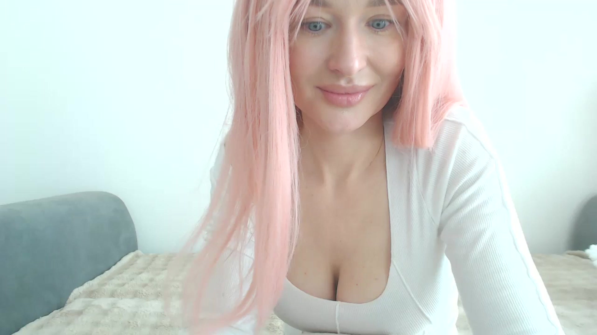 Gallery image thumbnail from yourcammodelx's myfreecams stream on, 03/09/2025, 15:00 image 3 of 20