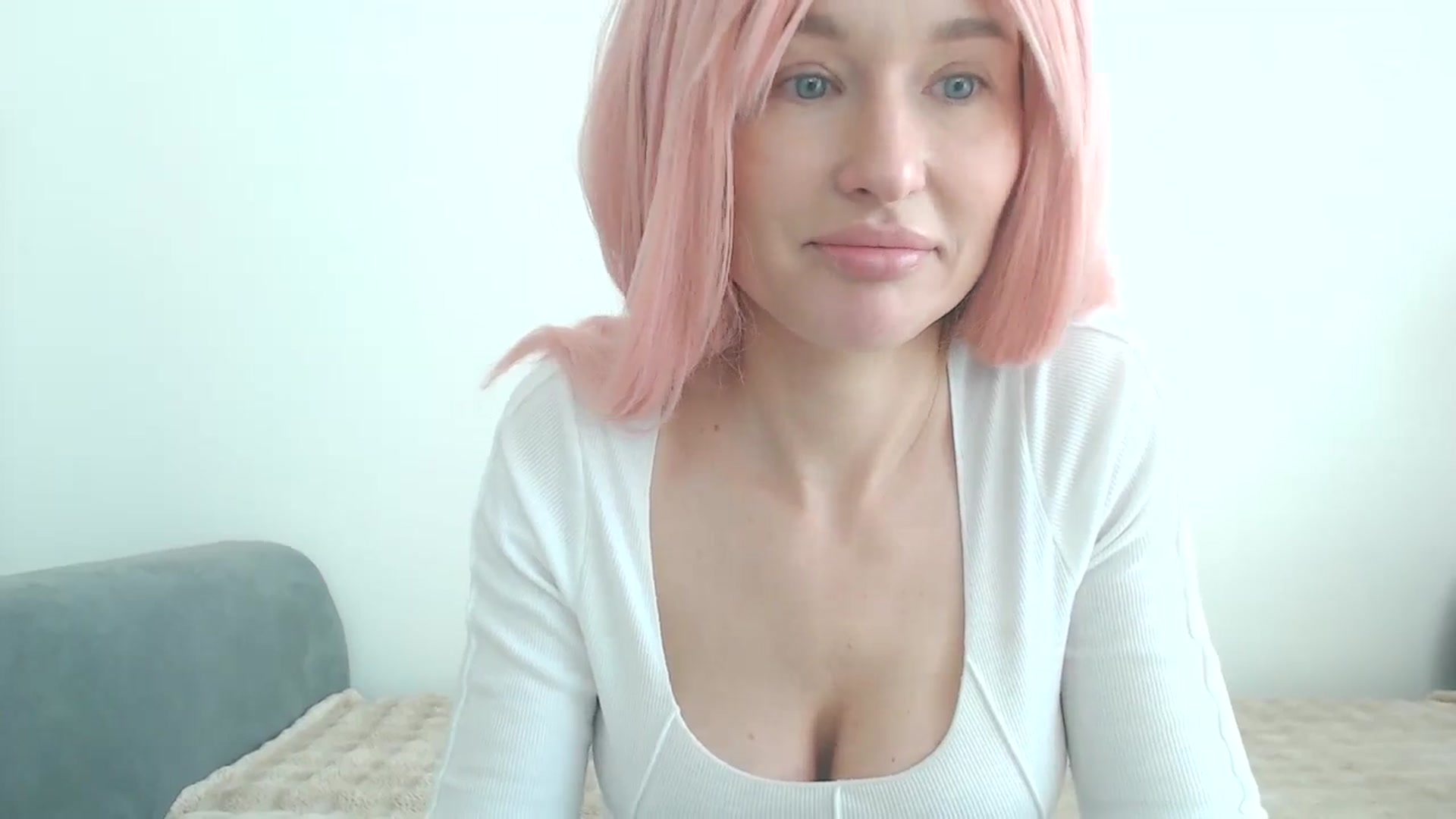 Gallery image thumbnail from yourcammodelx's myfreecams stream on, 03/09/2025, 15:00 image 13 of 20