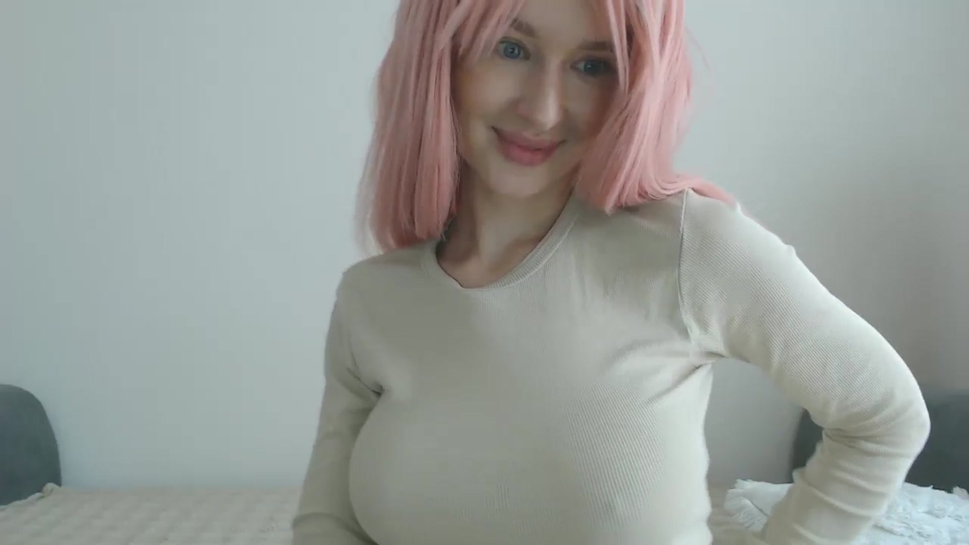 Gallery image thumbnail from yourcammodelx's myfreecams stream on, 03/30/2025, 12:25 image 16 of 20