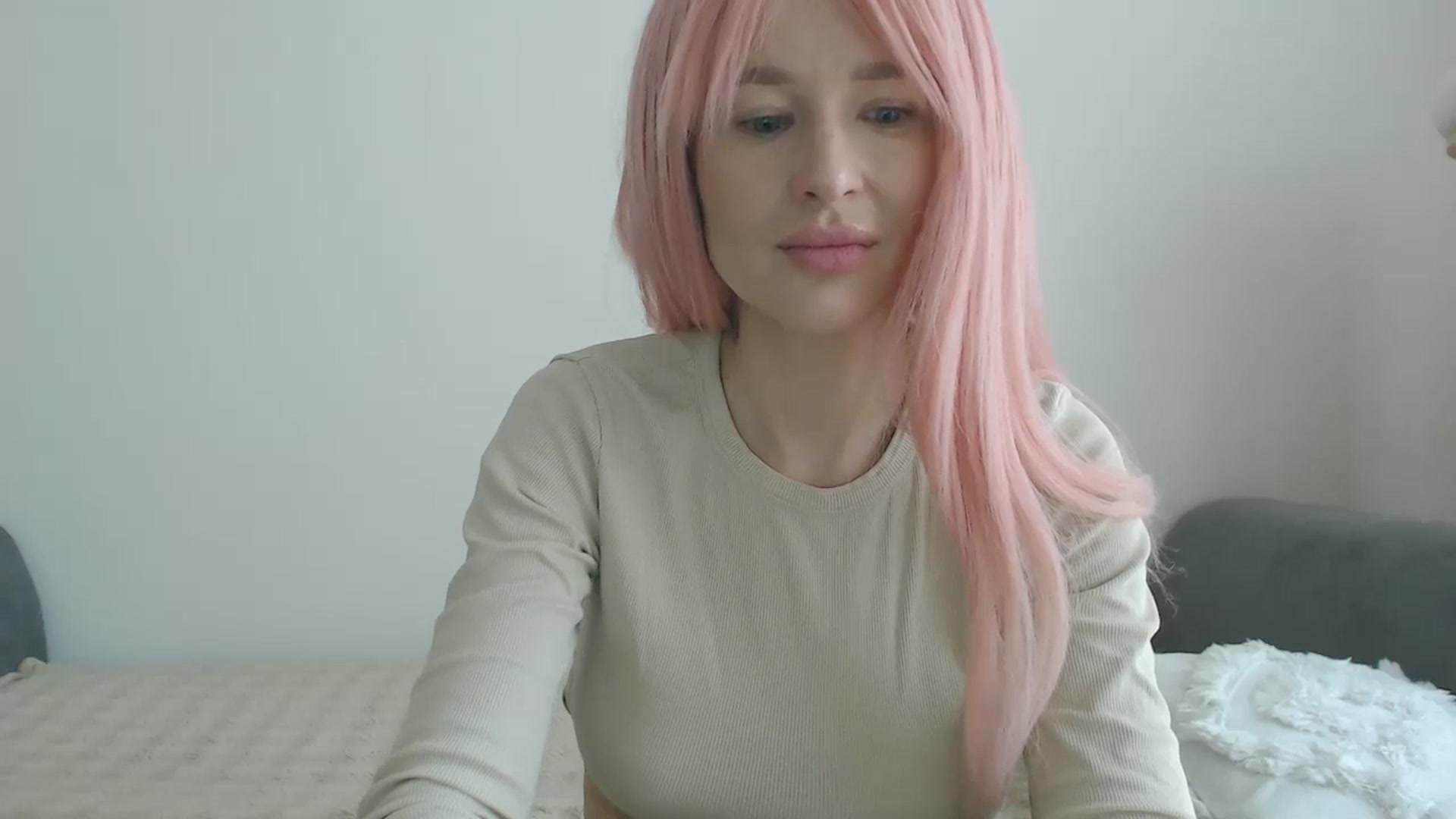 Gallery image thumbnail from yourcammodelx's myfreecams stream on, 03/30/2025, 12:25 image 13 of 20