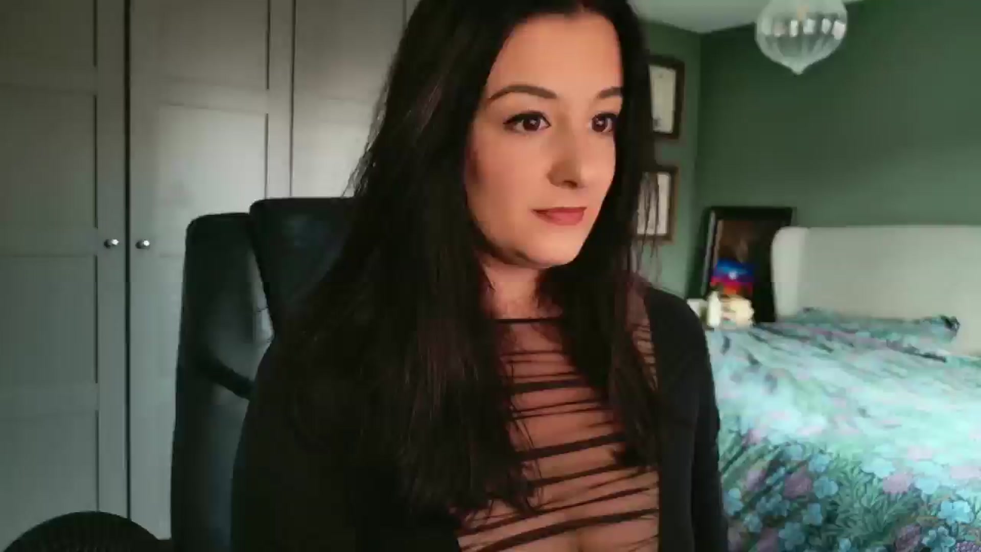 Gallery image thumbnail from yourcassiexo's myfreecams stream on, 10/23/2025, 12:21 image 7 of 20
