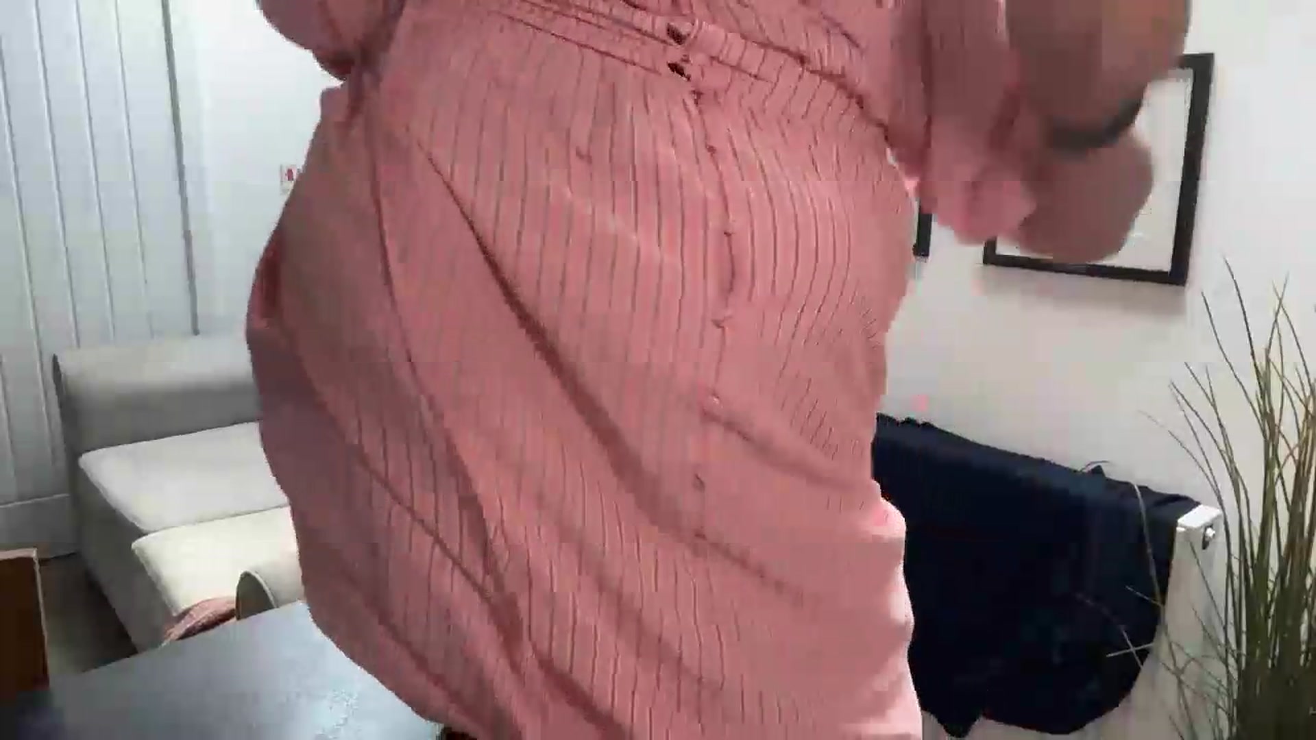 Gallery image thumbnail from yourcassiexo's myfreecams stream on, 06/04/2026, 13:22 image 2 of 20