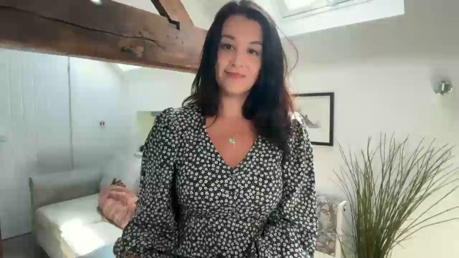 Gallery image thumbnail from yourcassiexo's myfreecams stream on, 06/09/2026, 14:30 image 2 of 20