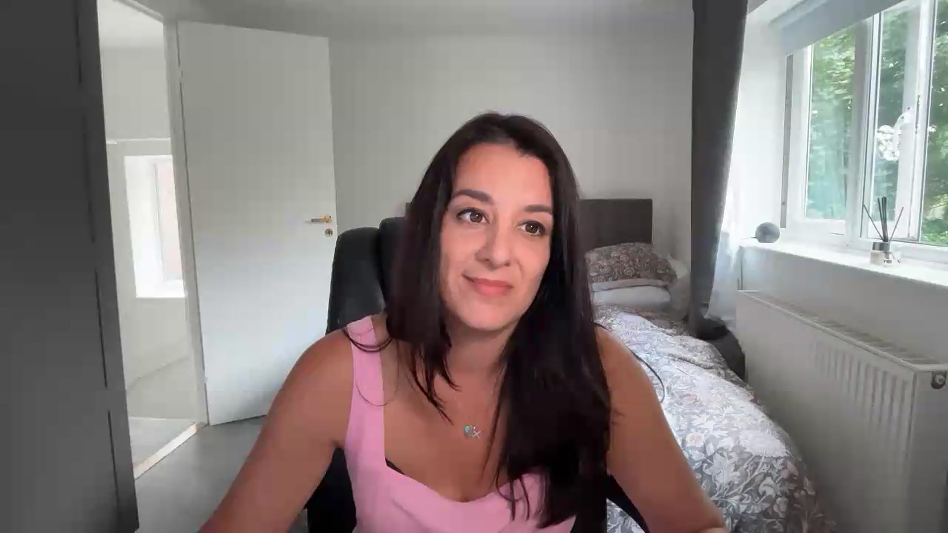 Gallery image thumbnail from yourcassiexo's myfreecams stream on, 07/06/2026, 14:38 image 8 of 20