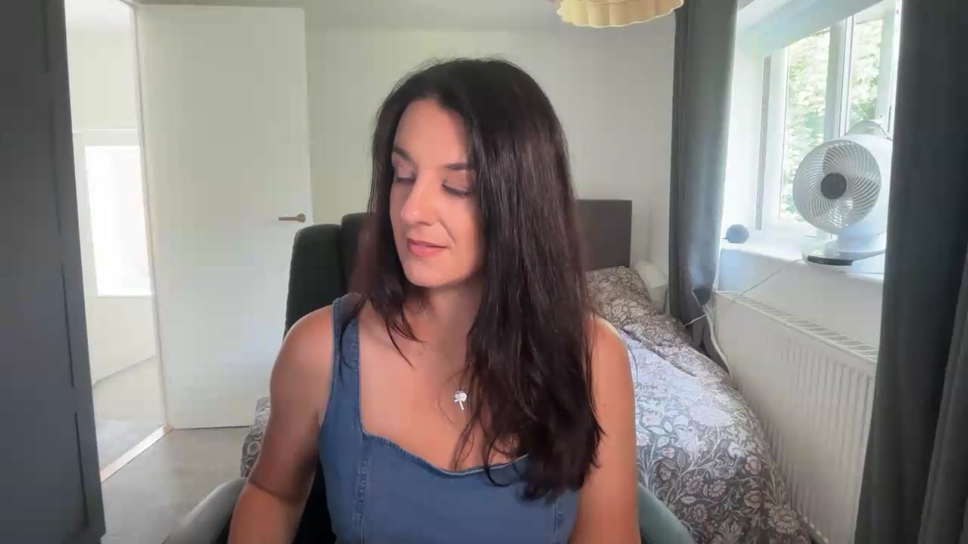 Gallery image thumbnail from yourcassiexo's myfreecams stream on, 08/04/2026, 11:52 image 19 of 20