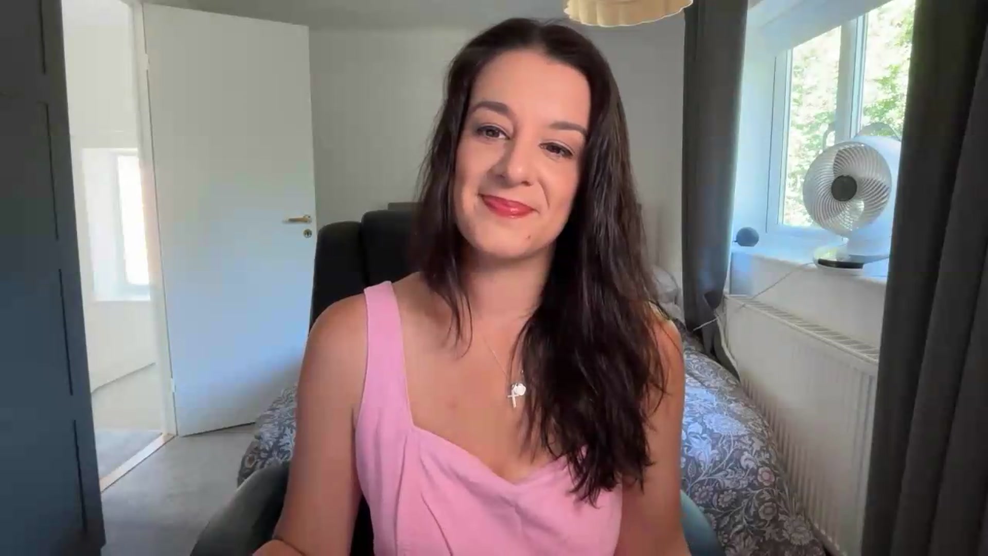 Gallery image thumbnail from yourcassiexo's myfreecams stream on, 08/10/2026, 09:45 image 6 of 20