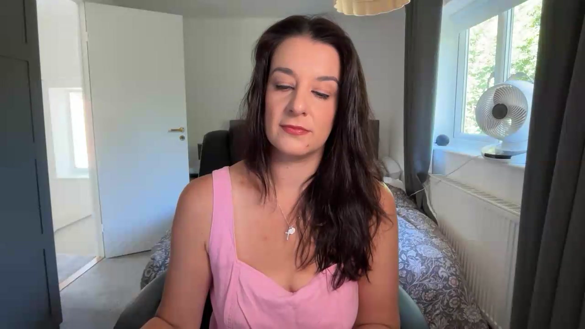 Gallery image thumbnail from yourcassiexo's myfreecams stream on, 08/10/2026, 09:45 image 3 of 20