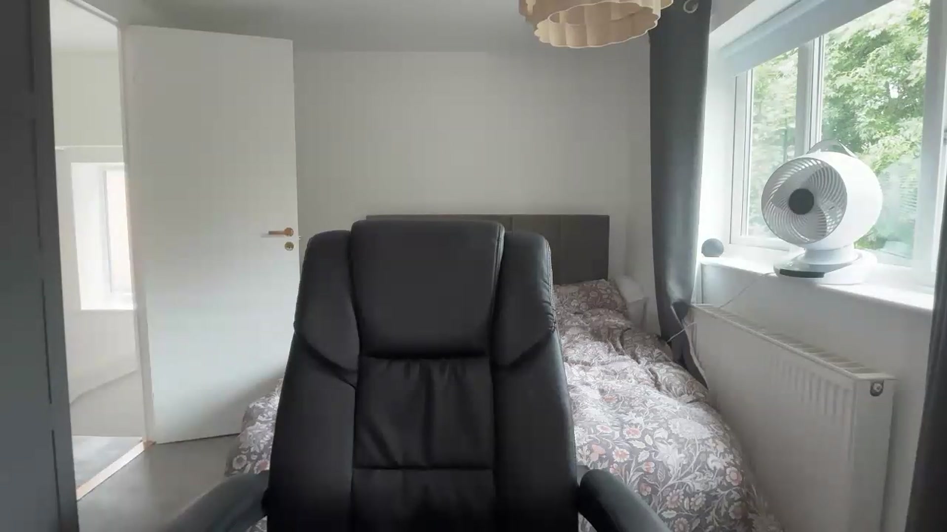 Gallery image thumbnail from yourcassiexo's myfreecams stream on, 08/15/2026, 11:32 image 4 of 20