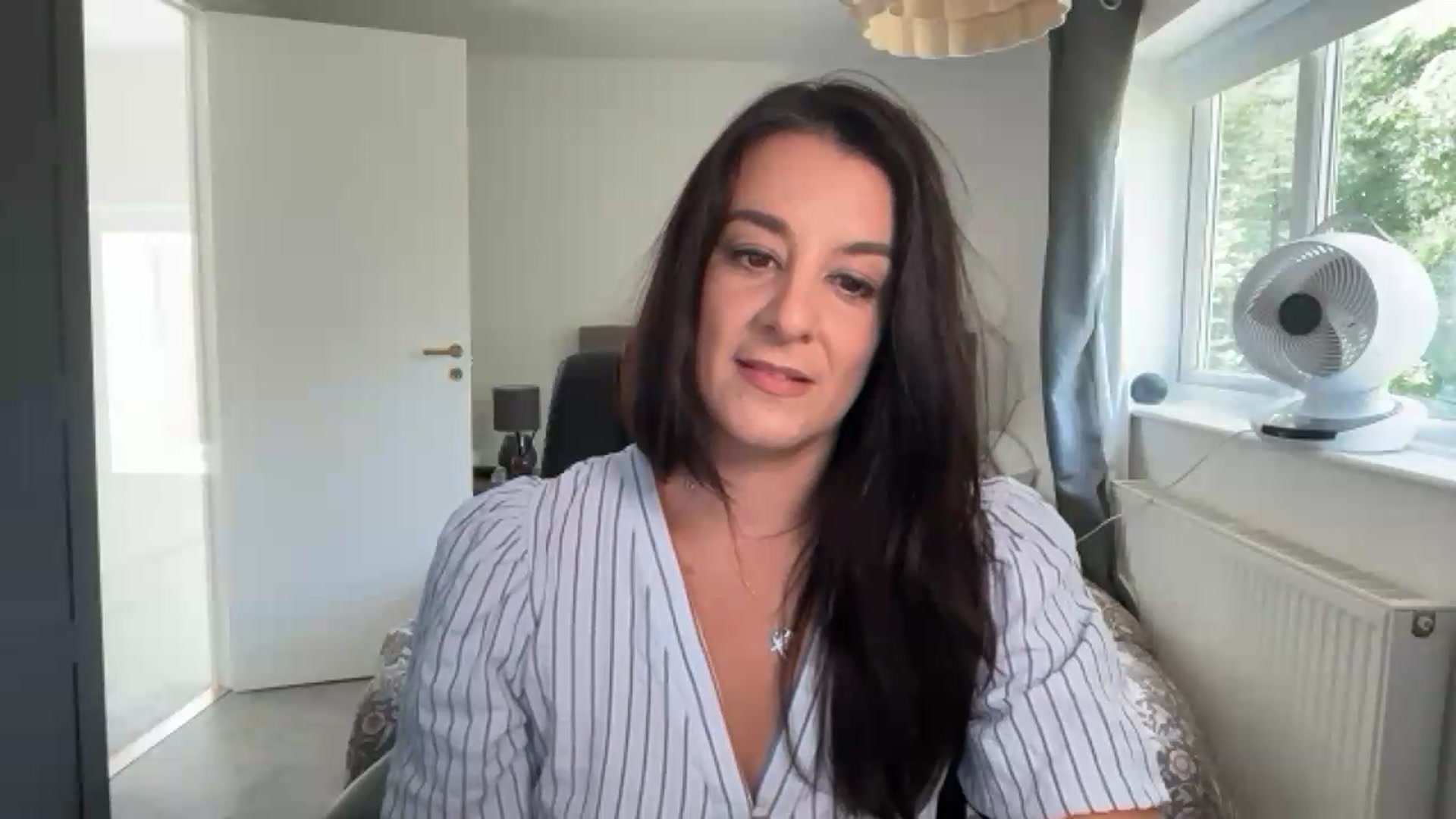 Gallery image thumbnail from yourcassiexo's myfreecams stream on, 08/16/2026, 13:28 image 16 of 20