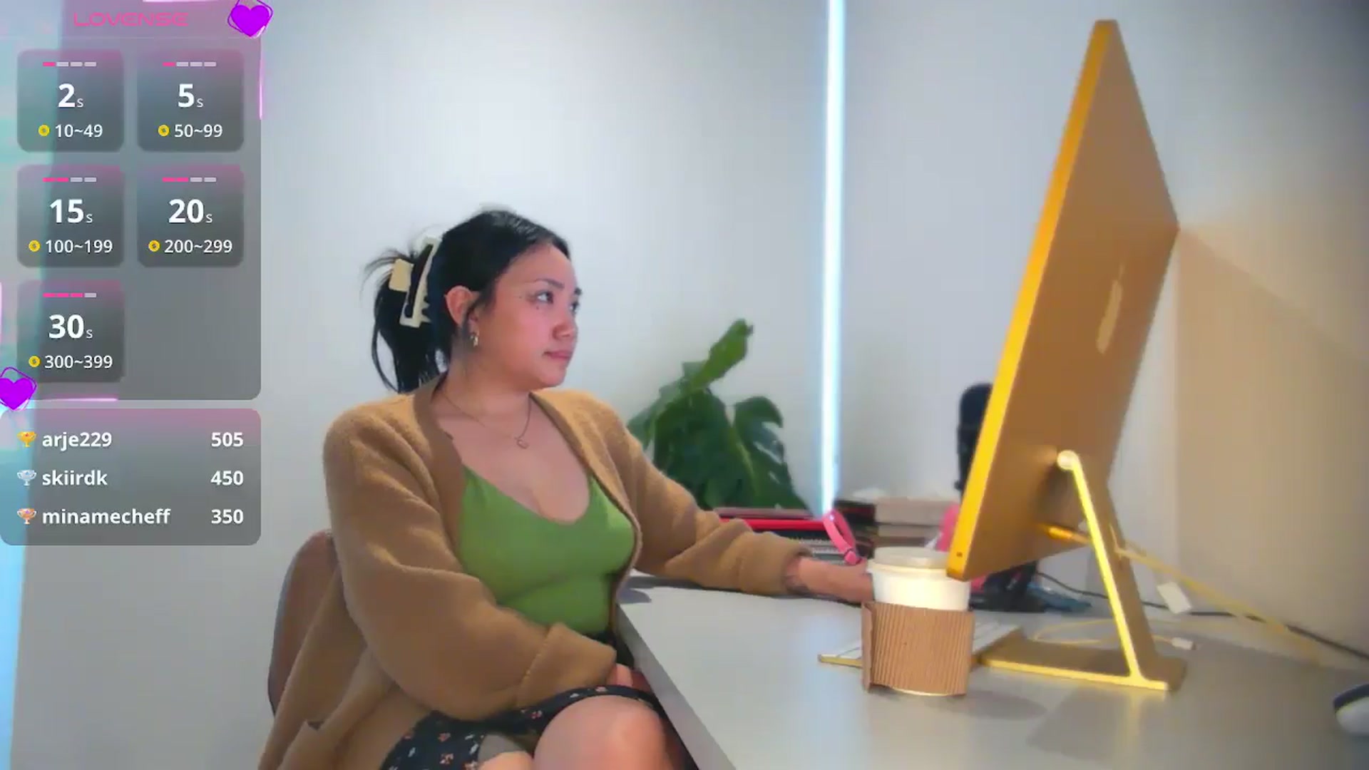 Gallery image thumbnail from yumihana__26's myfreecams stream on, 09/01/2025, 16:09 image 4 of 20