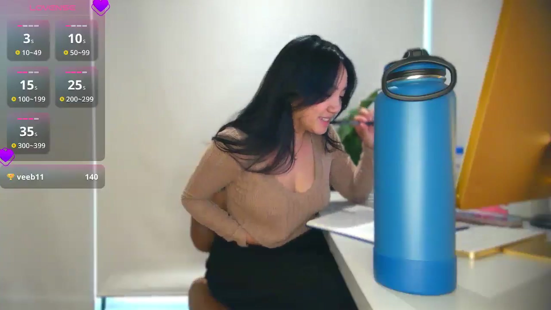 Gallery image thumbnail from yumihana__26's myfreecams stream on, 09/10/2025, 18:26 image 5 of 20