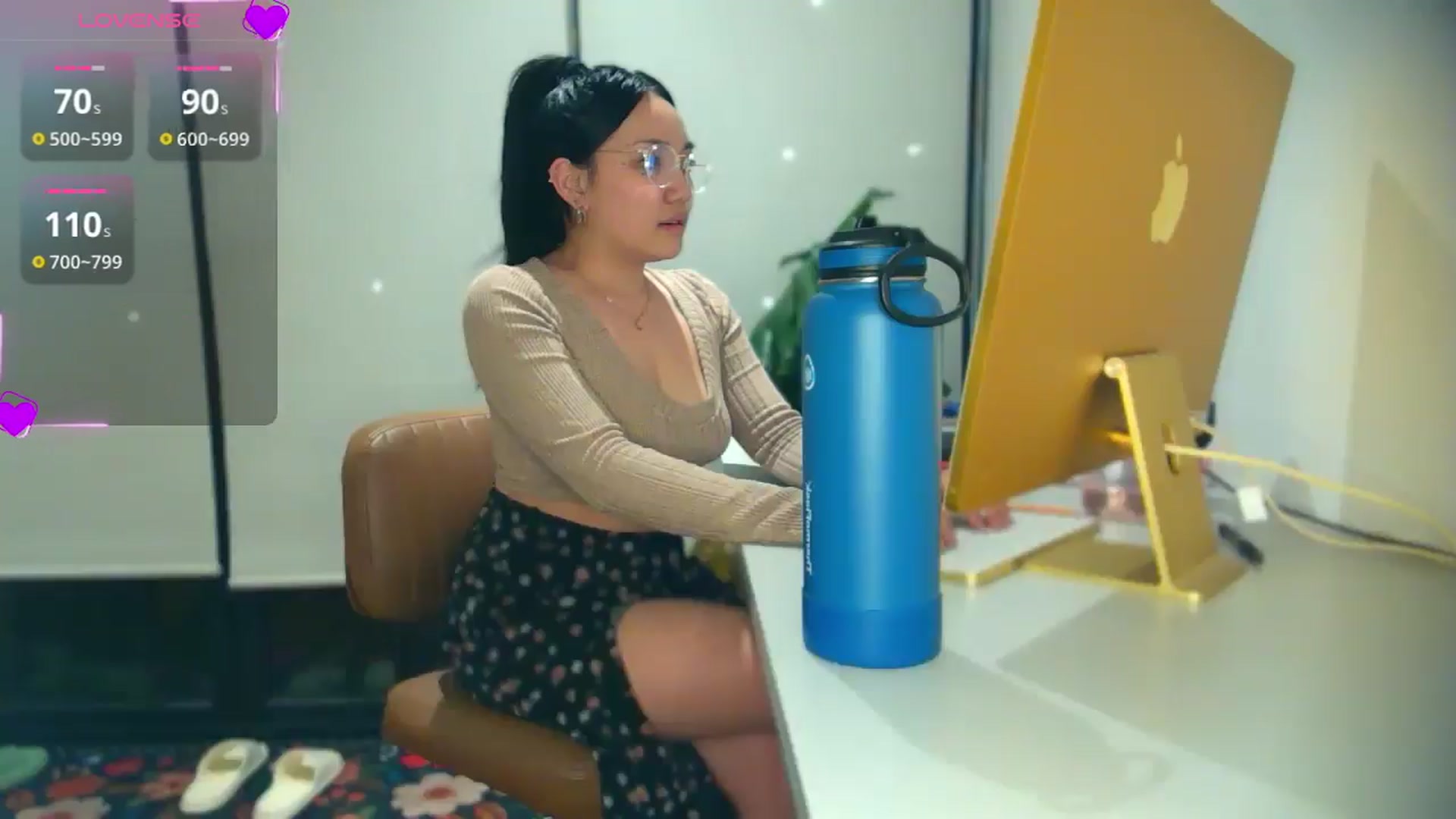 Gallery image thumbnail from yumihana__26's myfreecams stream on, 09/17/2025, 01:58 image 18 of 20