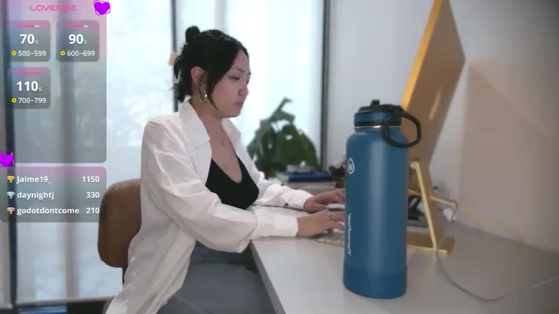 Gallery image thumbnail from yumihana__26's myfreecams stream on, 09/25/2025, 17:26 image 3 of 20