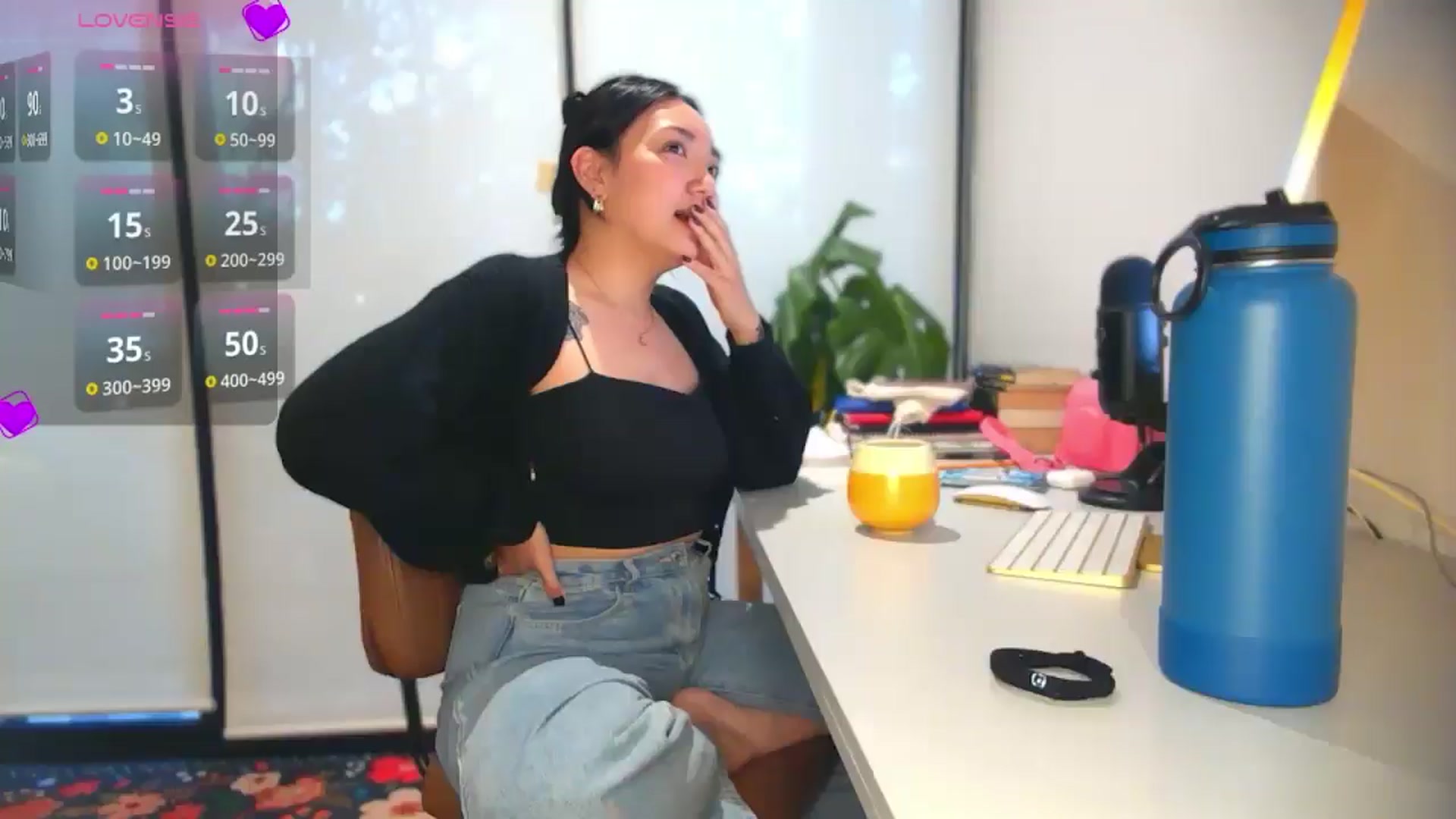 Gallery image thumbnail from yumihana__26's myfreecams stream on, 10/08/2025, 14:07 image 1 of 20