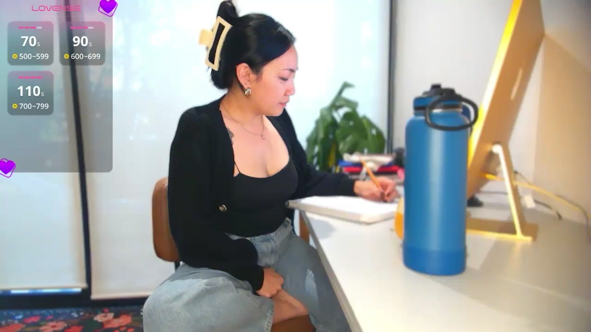 Gallery image thumbnail from yumihana__26's myfreecams stream on, 10/08/2025, 14:07 image 18 of 20