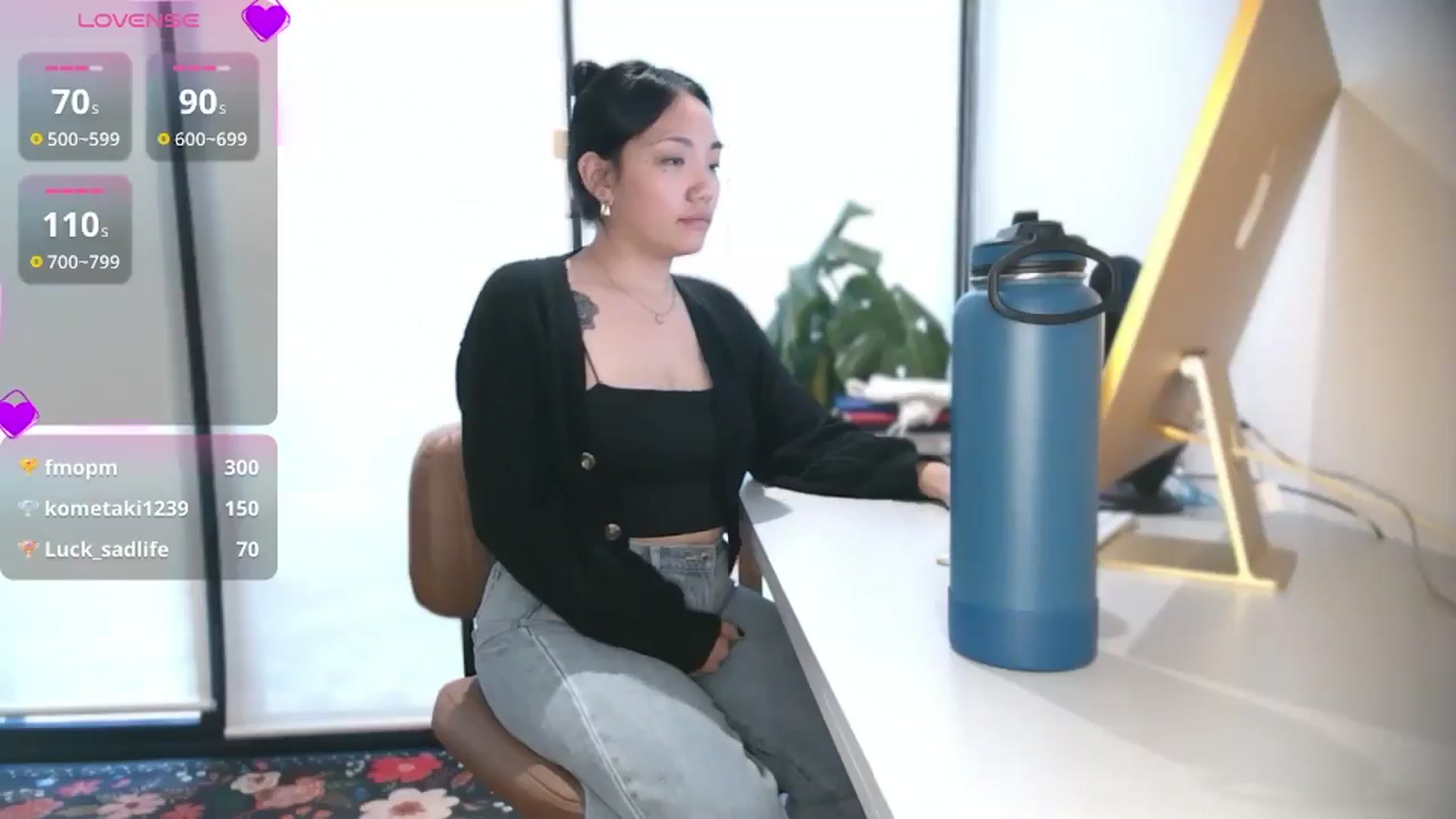 Gallery image thumbnail from yumihana__26's myfreecams stream on, 10/08/2025, 15:51 image 17 of 20