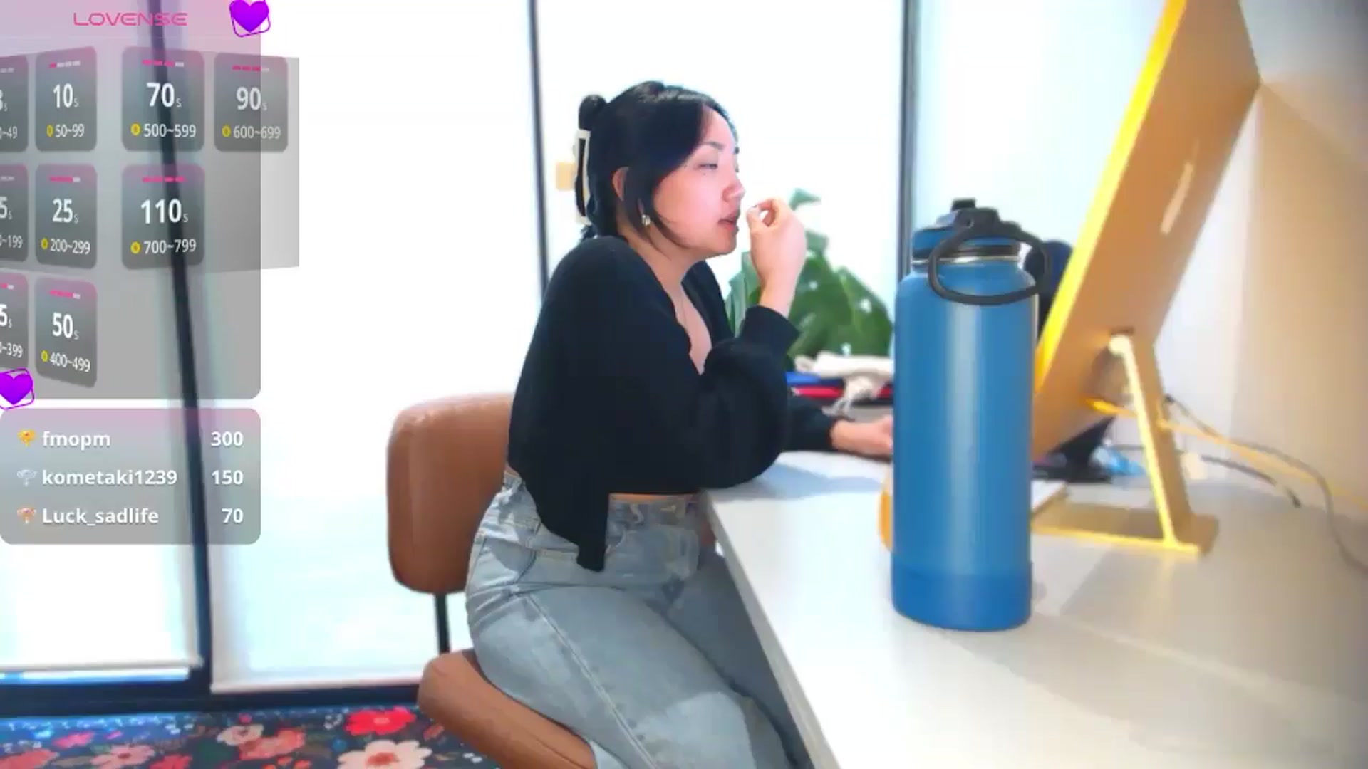 Gallery image thumbnail from yumihana__26's myfreecams stream on, 10/08/2025, 16:21 image 1 of 20