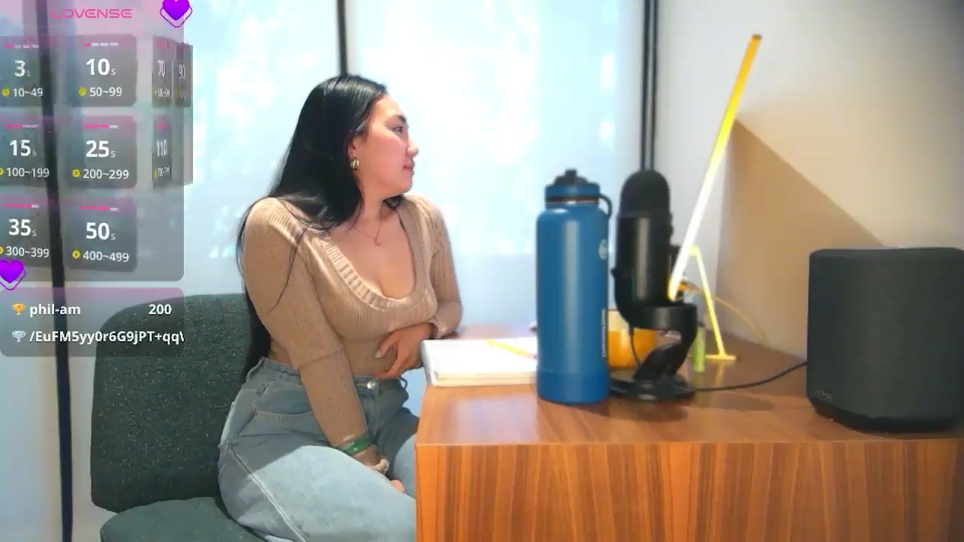 Gallery image thumbnail from yumihana__26's myfreecams stream on, 11/14/2025, 14:08 image 12 of 20