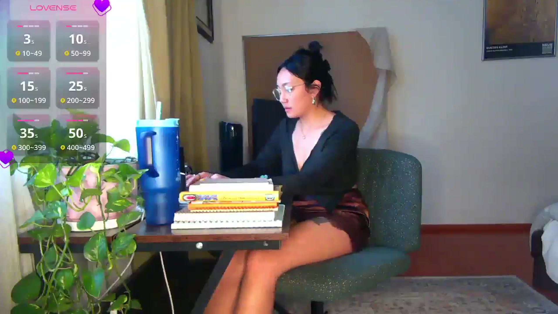 Gallery image thumbnail from yumihana__26's myfreecams stream on, 03/31/2026, 18:49 image 10 of 20