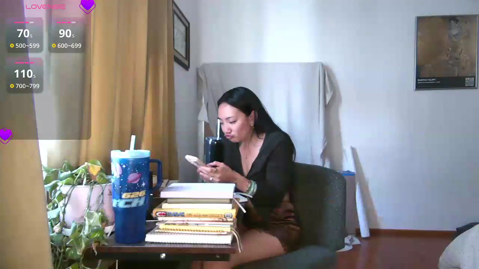 Gallery image thumbnail from yumihana__26's myfreecams stream on, 06/01/2026, 18:35 image 15 of 20