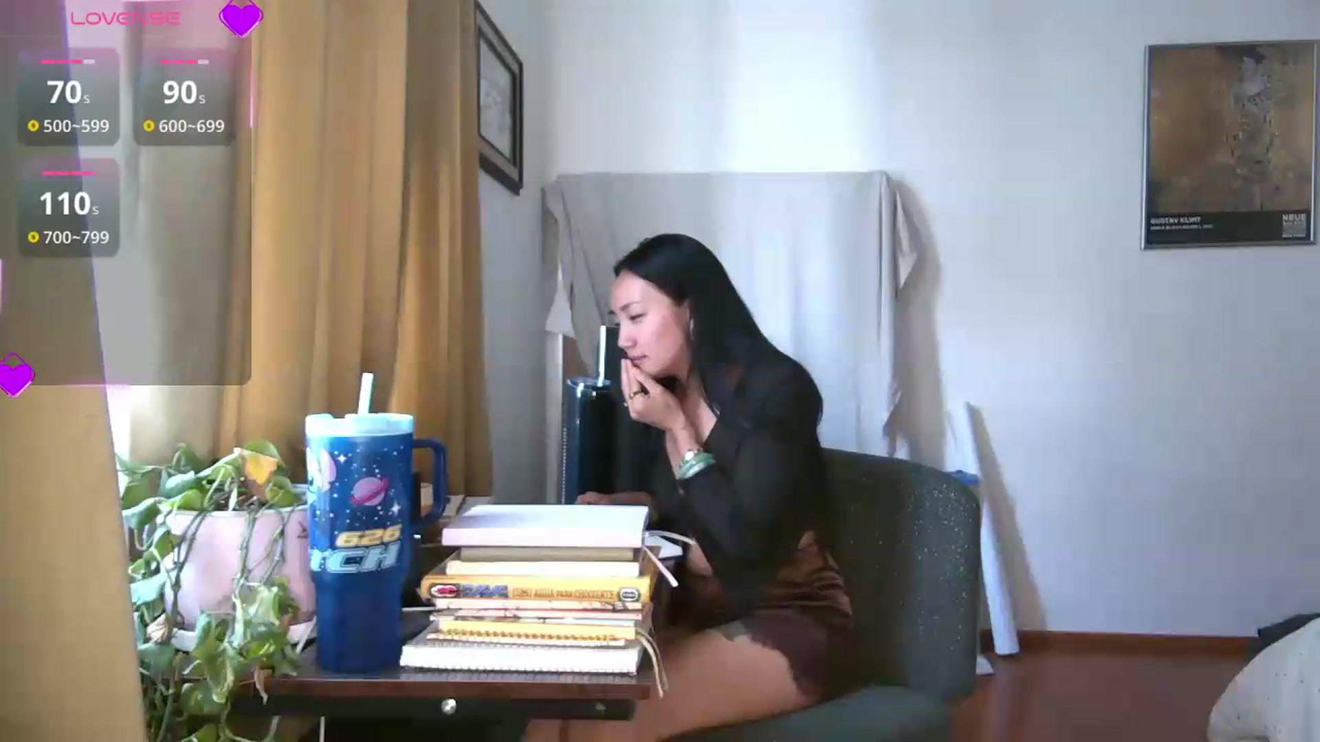 Gallery image thumbnail from yumihana__26's myfreecams stream on, 06/01/2026, 18:35 image 17 of 20