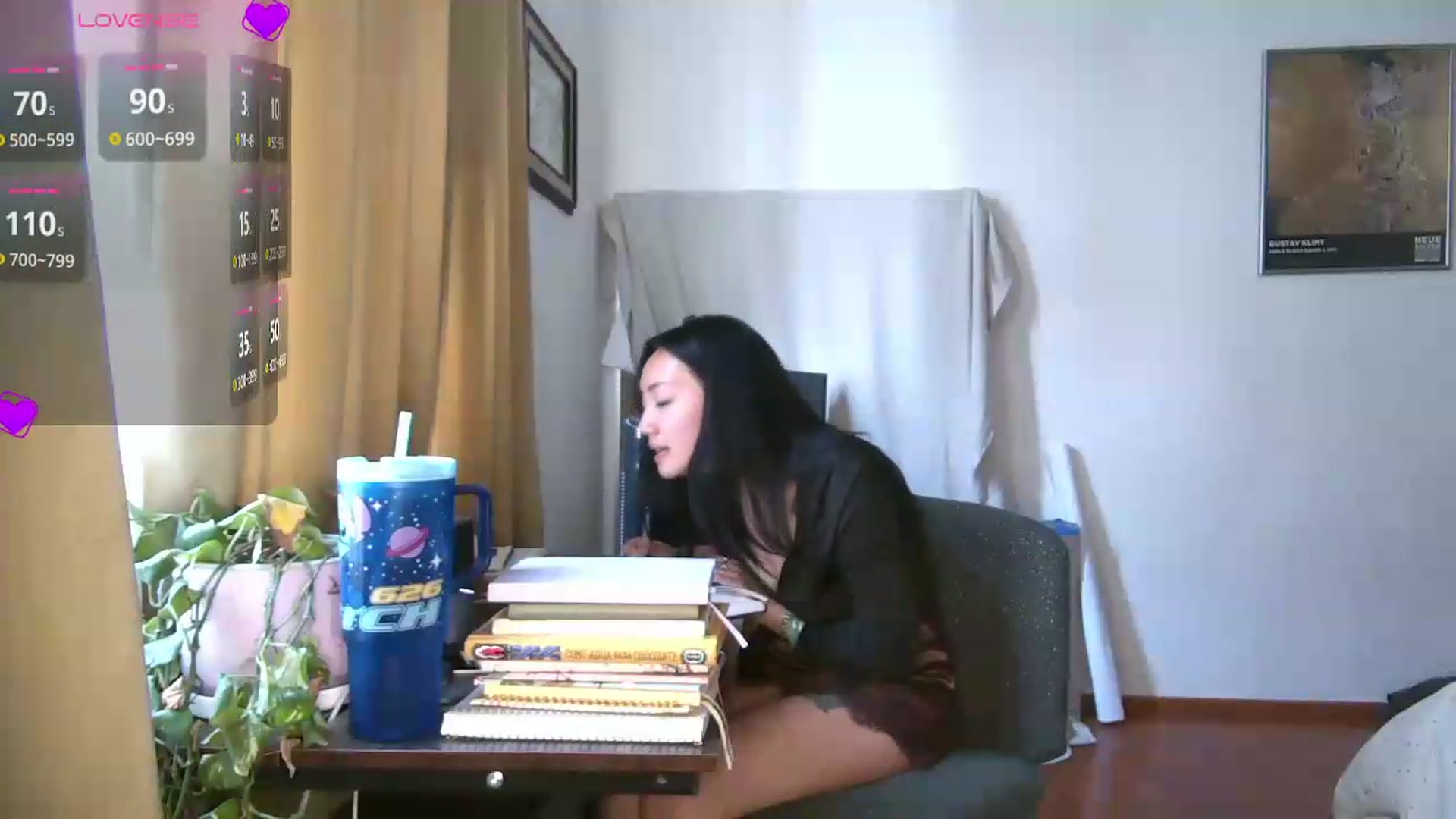 Gallery image thumbnail from yumihana__26's myfreecams stream on, 06/01/2026, 18:35 image 10 of 20