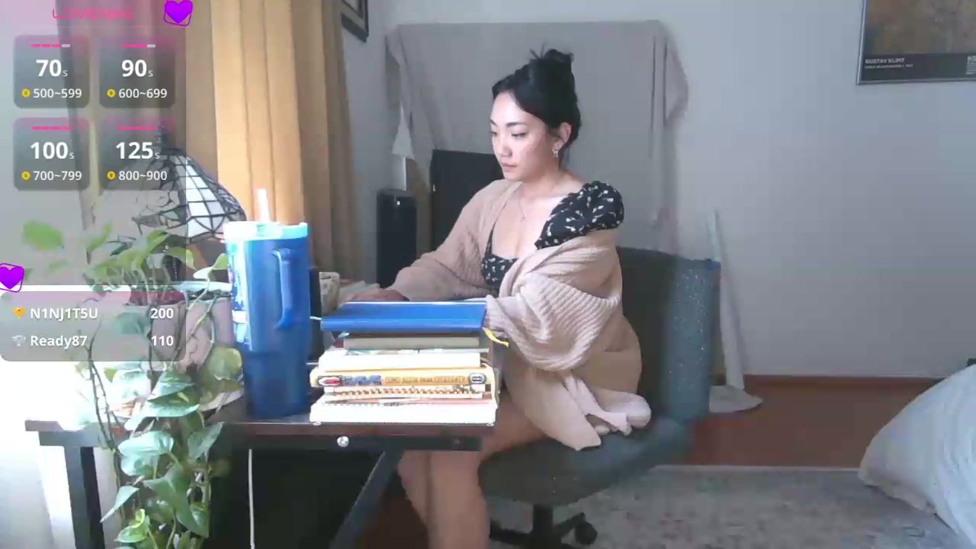 Gallery image thumbnail from yumihana__26's myfreecams stream on, 07/10/2026, 17:36 image 15 of 20