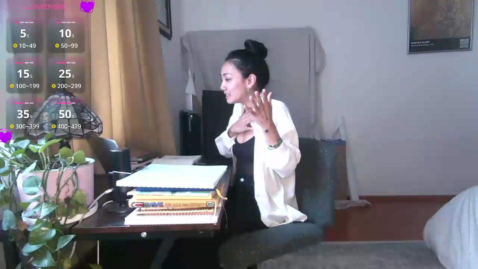 Gallery image thumbnail from yumihana__26's myfreecams stream on, 08/11/2026, 18:48 image 4 of 20