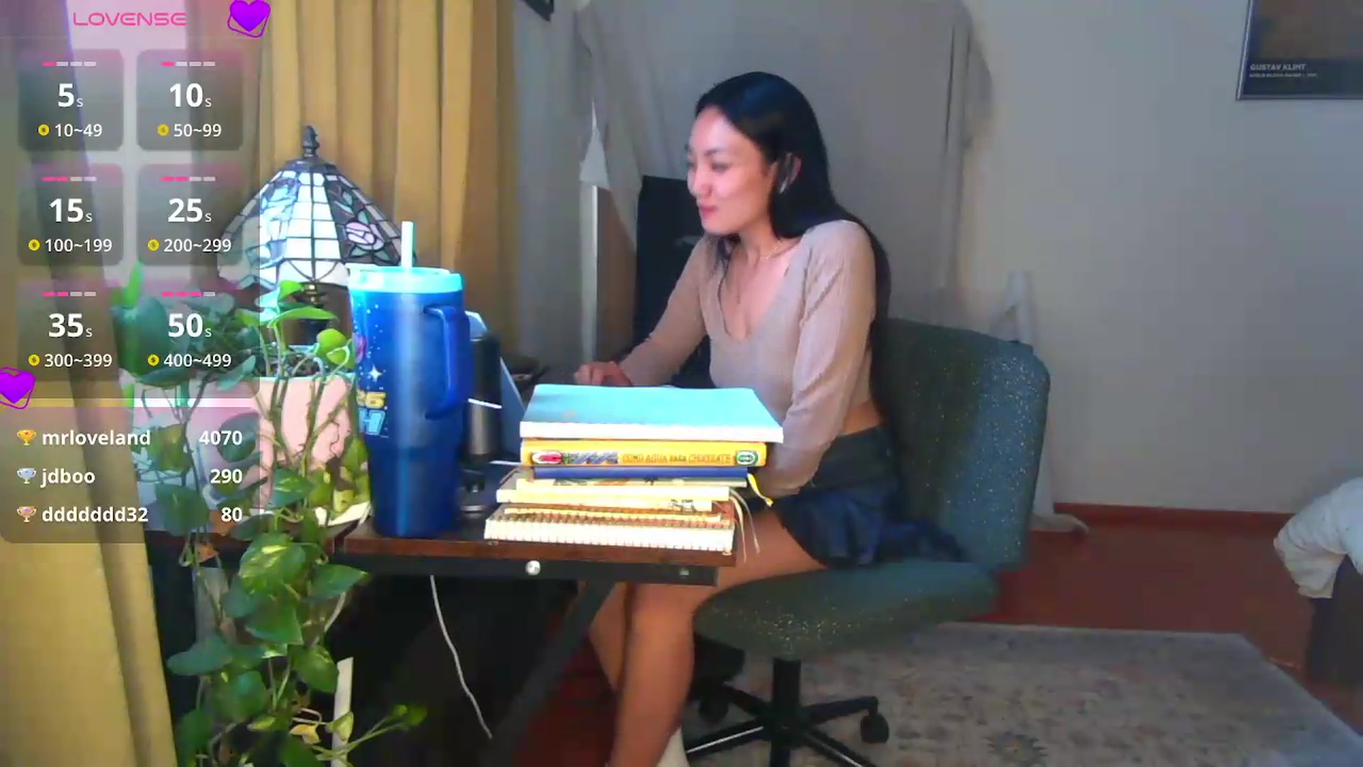 Gallery image thumbnail from yumihana__26's myfreecams stream on, 08/25/2026, 21:55 image 9 of 20