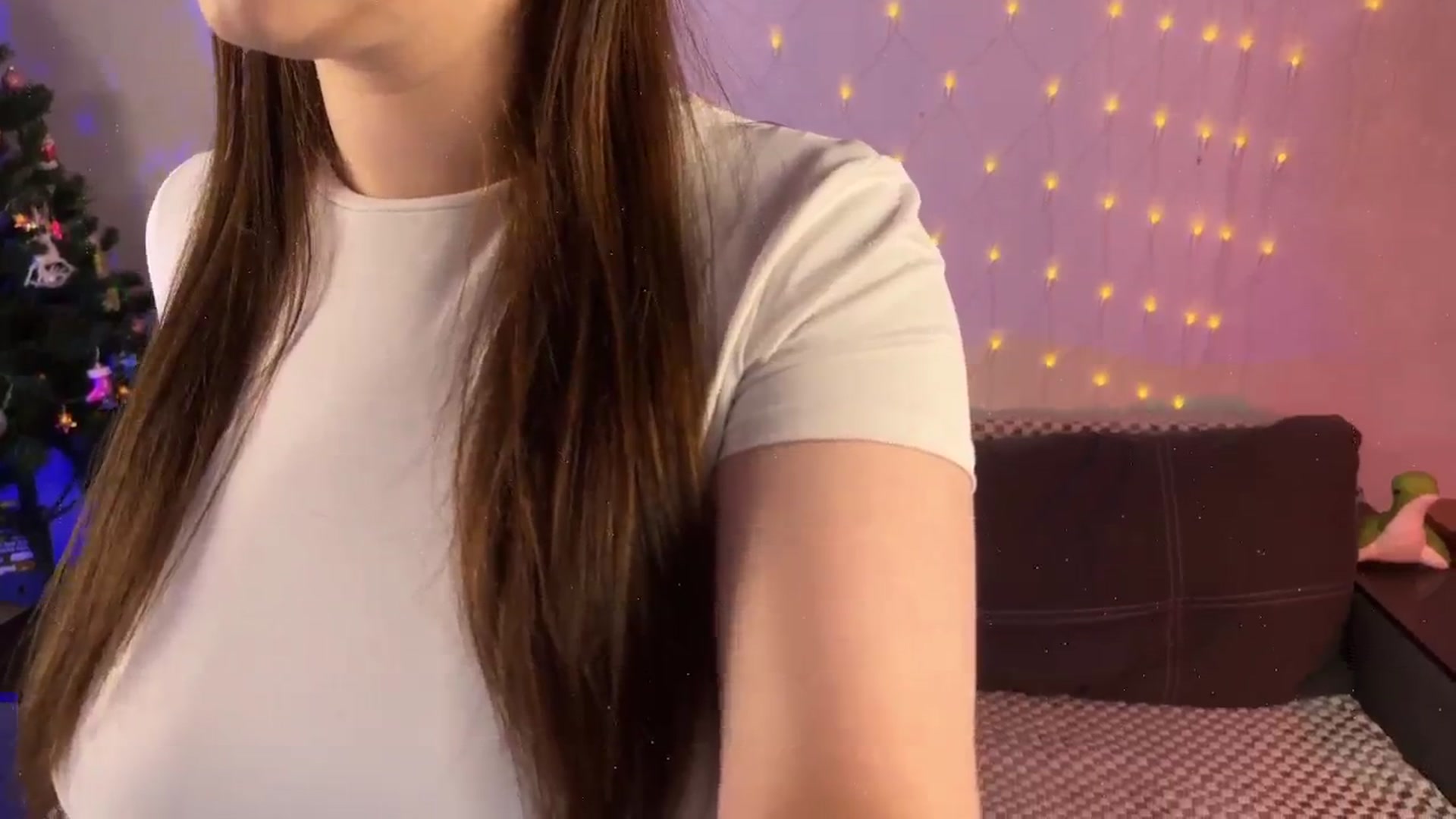 Gallery image thumbnail from yuunalii's myfreecams stream on, 12/27/2024, 09:57 image 17 of 20