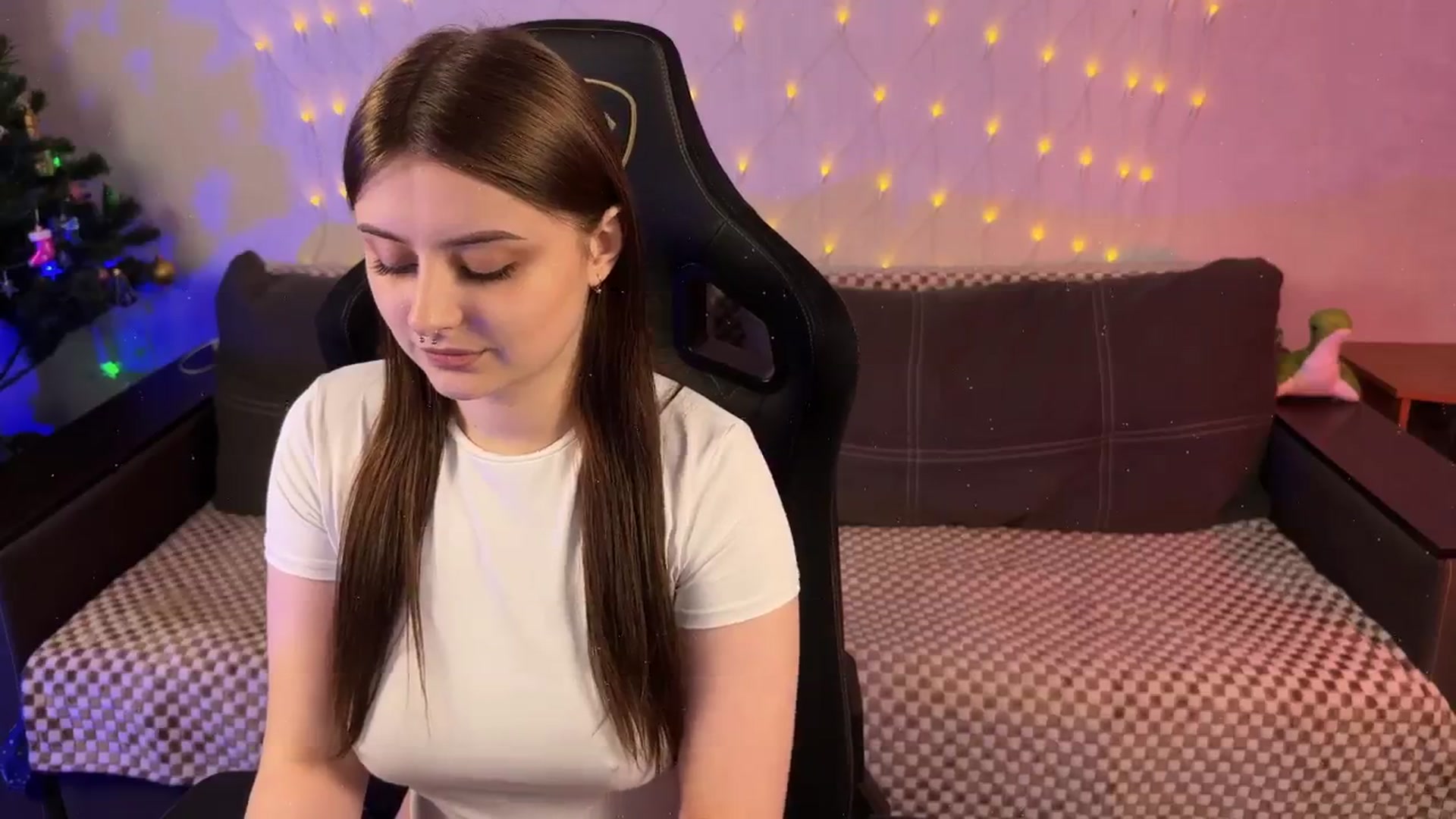 Gallery image thumbnail from yuunalii's myfreecams stream on, 12/27/2024, 11:07 image 18 of 20
