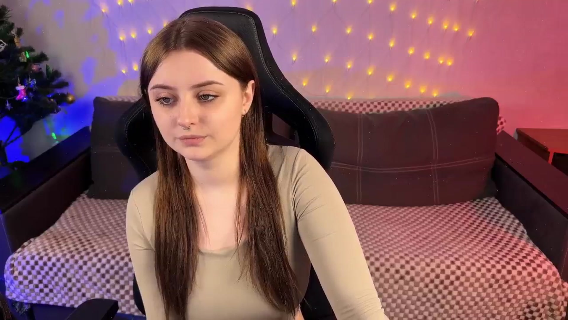 Gallery image thumbnail from yuunalii's myfreecams stream on, 12/30/2024, 11:19 image 2 of 20