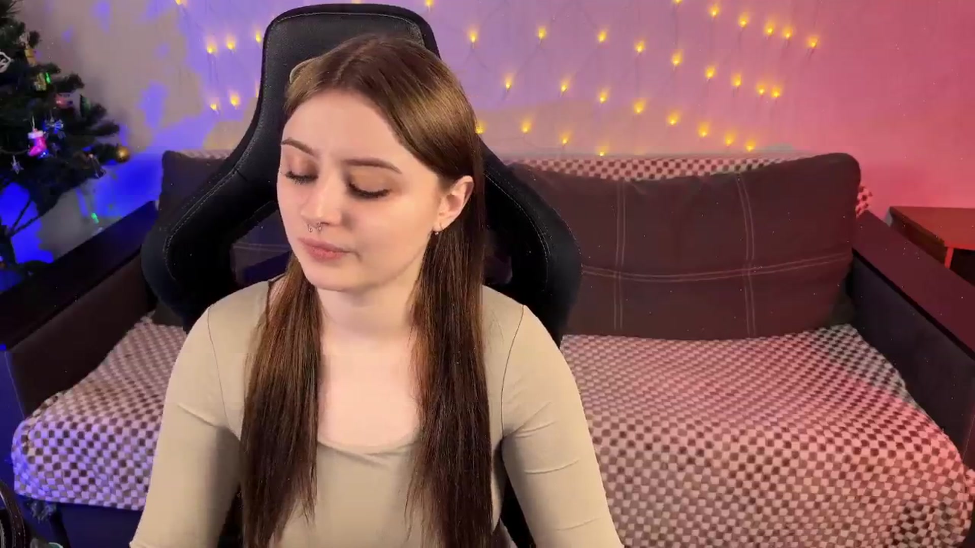 Gallery image thumbnail from yuunalii's myfreecams stream on, 12/30/2024, 11:19 image 9 of 20