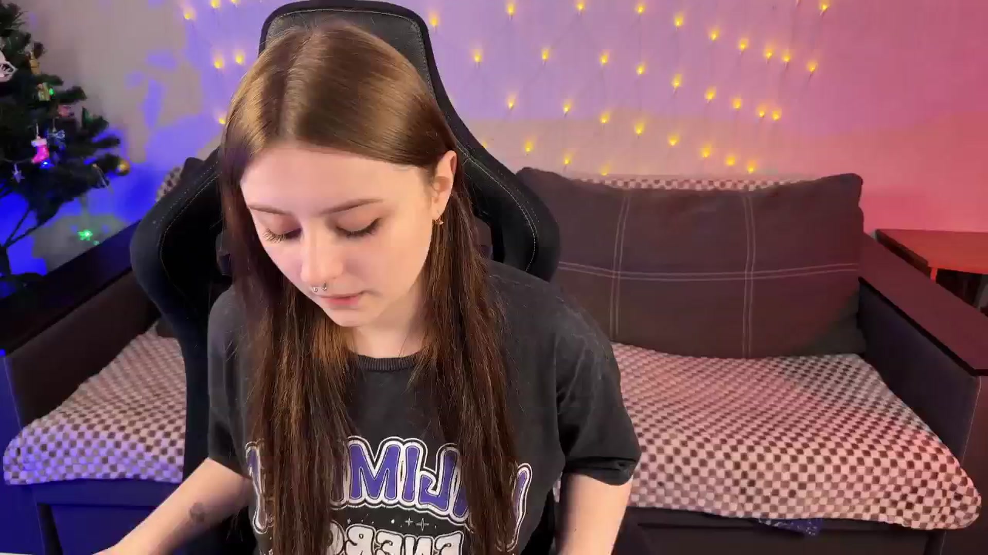 Gallery image thumbnail from yuunalii's myfreecams stream on, 01/07/2025, 10:46 image 1 of 20
