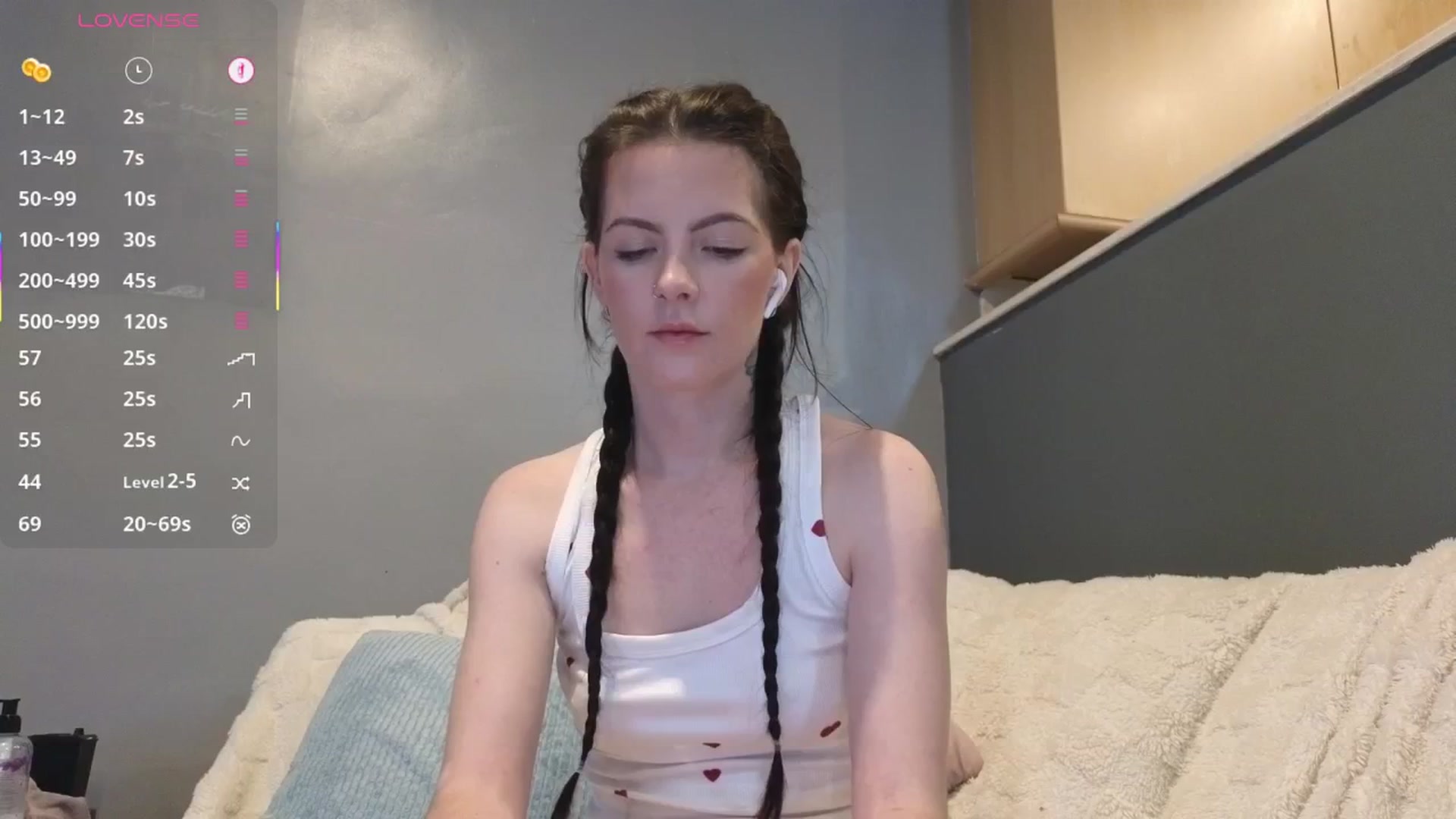 Gallery image thumbnail from zoebunz's myfreecams stream on, 12/08/2025, 14:38 image 19 of 20