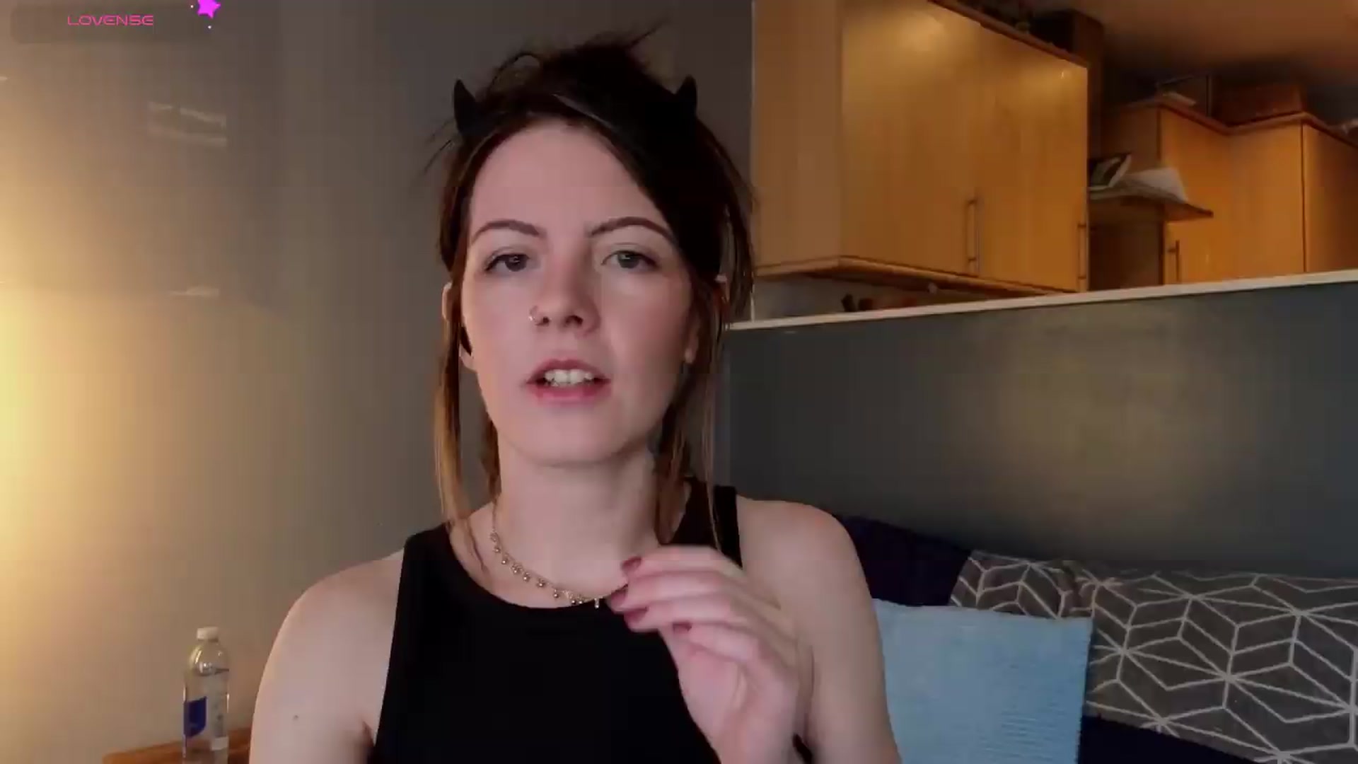 Gallery image thumbnail from zoebunz's myfreecams stream on, 05/20/2026, 15:26 image 3 of 20