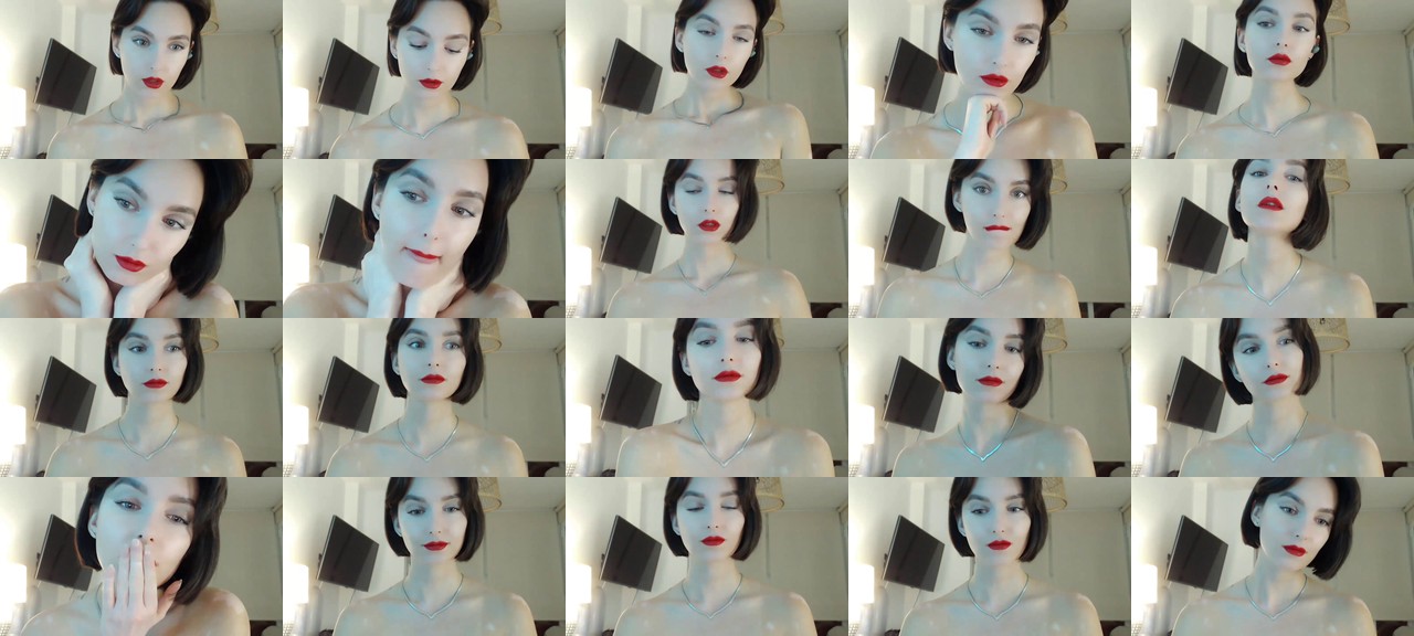 Red_Lips_Girl-MFC-202209292351_m.jpg