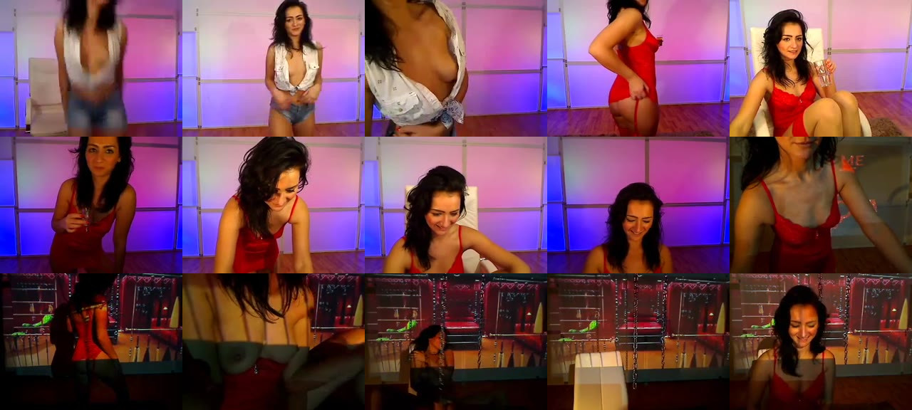 AmeliaNaked-MFC-201809290157_m.jpg