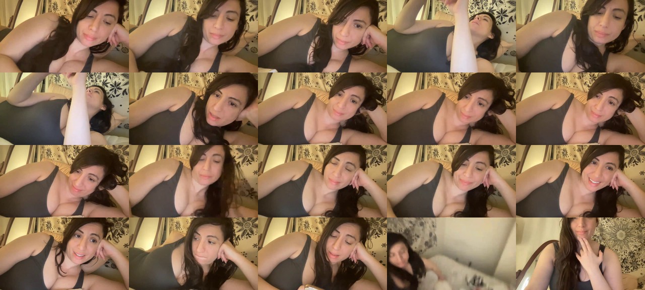 NaturalNikkii-MFC-202203040347_m.jpg