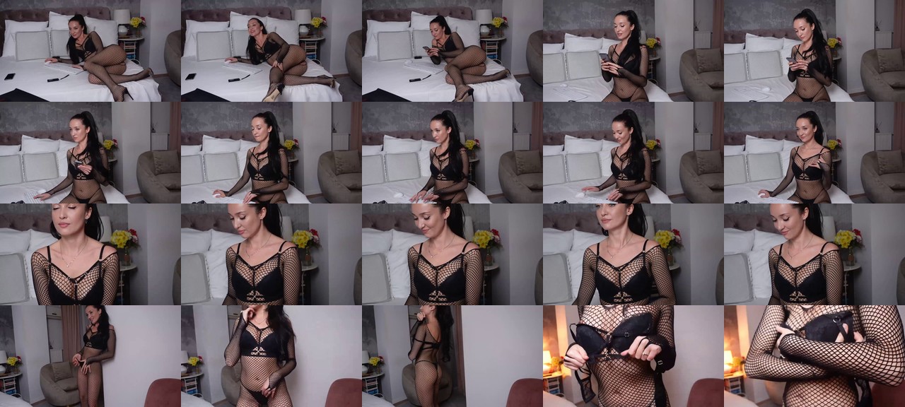FoxyLarysa-MFC-202210221554_m.jpg