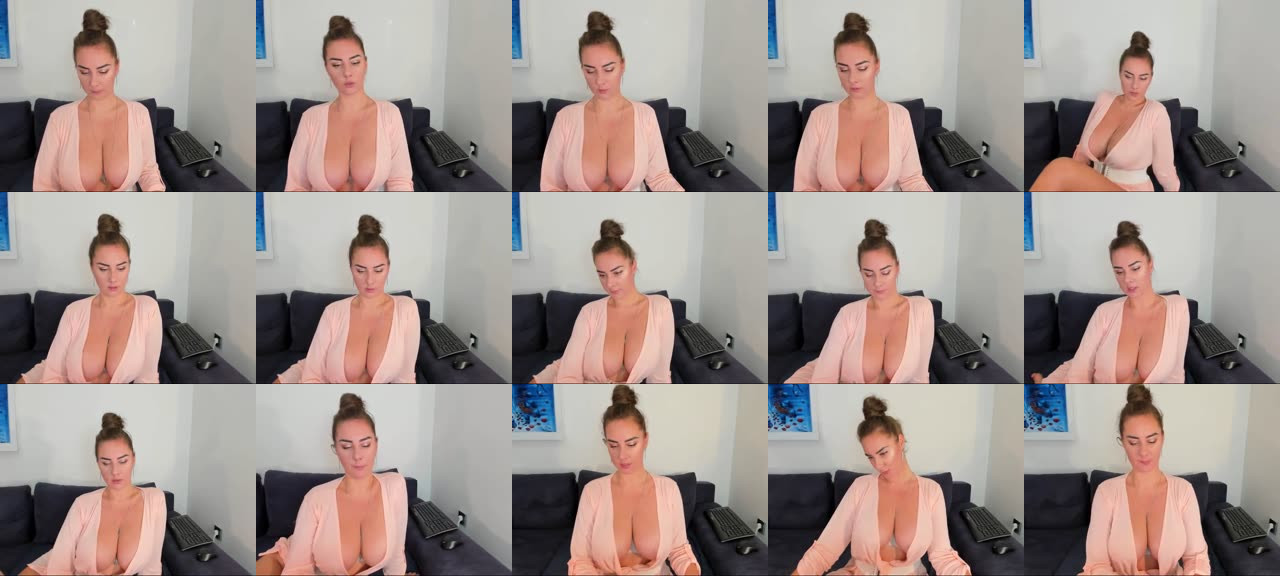 LarisaSexxxy-MFC-201809111558_m.jpg